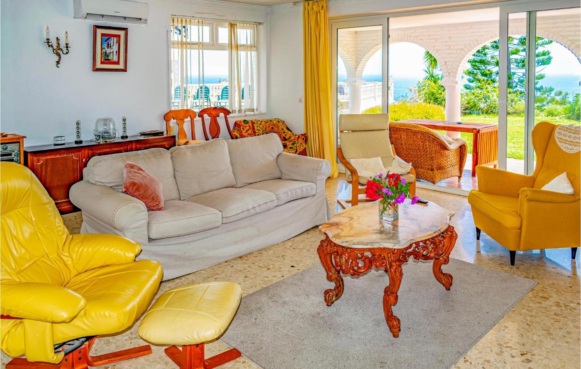 Beautiful In Urbanizacion La Capell Holiday home *