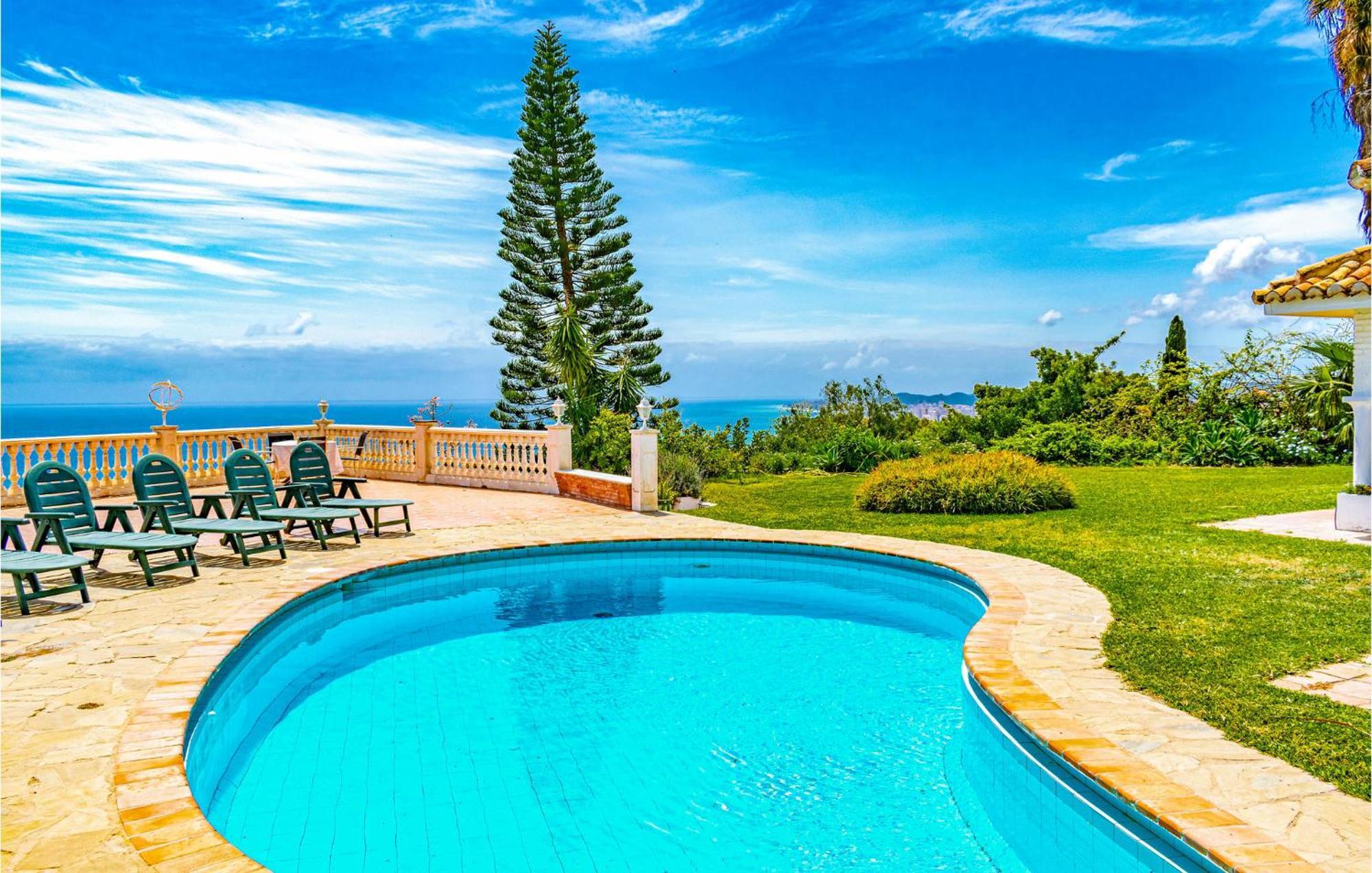 Beautiful In Urbanizacion La Capell Holiday home *