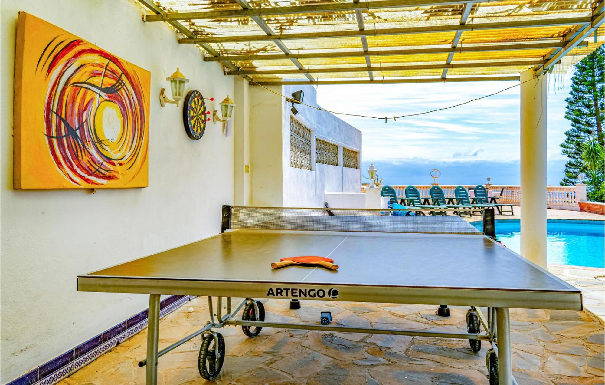Holiday home Beautiful In Urbanizacion La Capell *