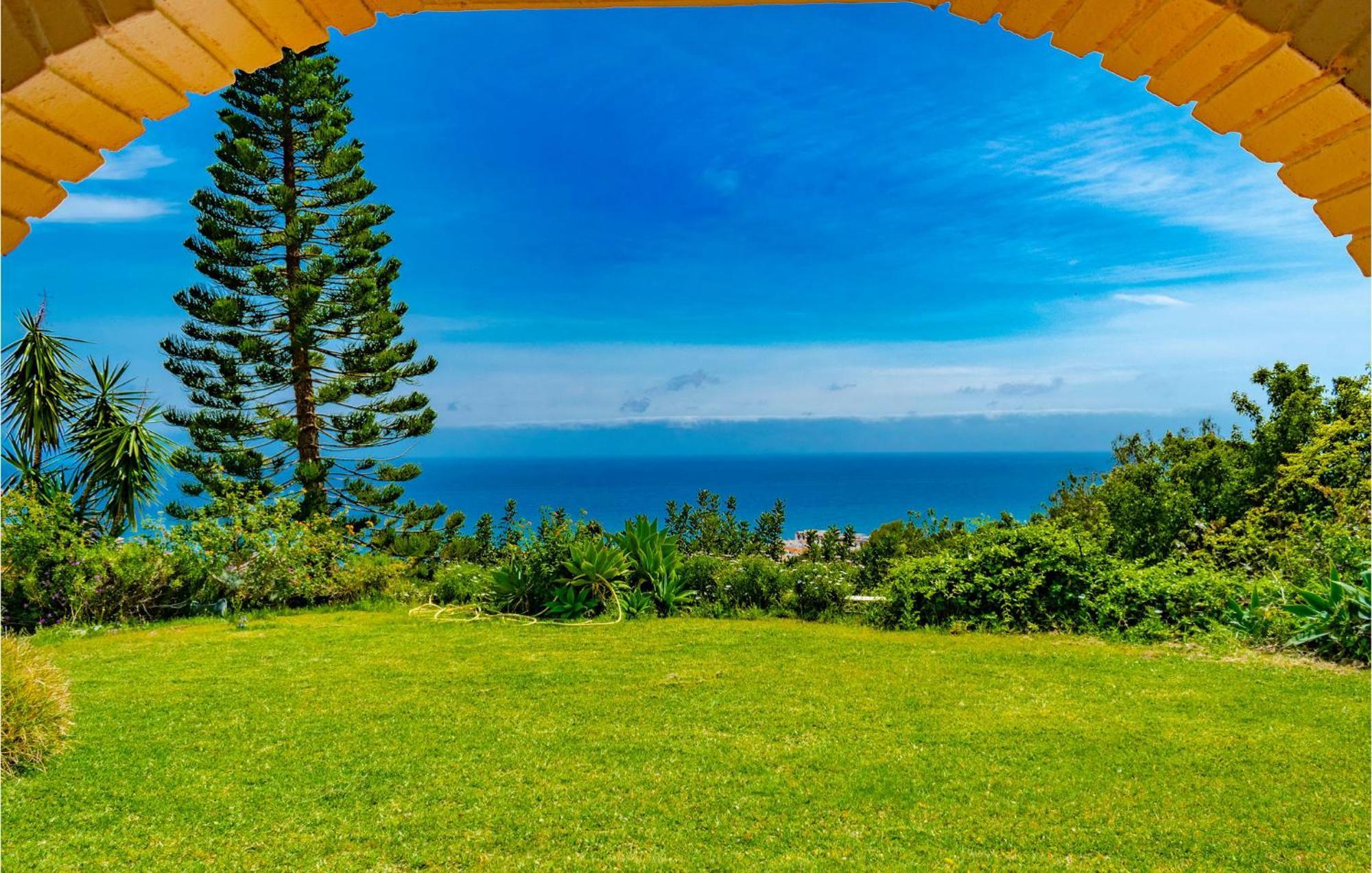 Beautiful In Urbanizacion La Capell Holiday home *