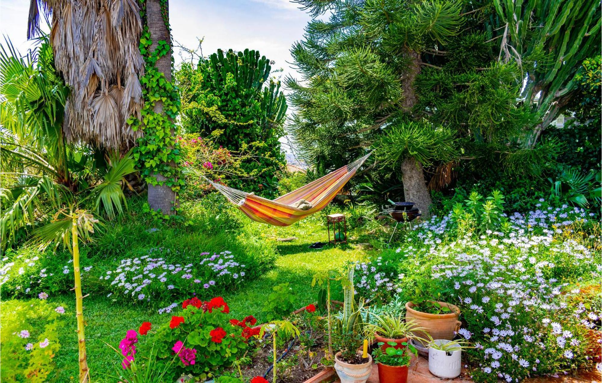 Holiday home Beautiful In Urbanizacion La Capell