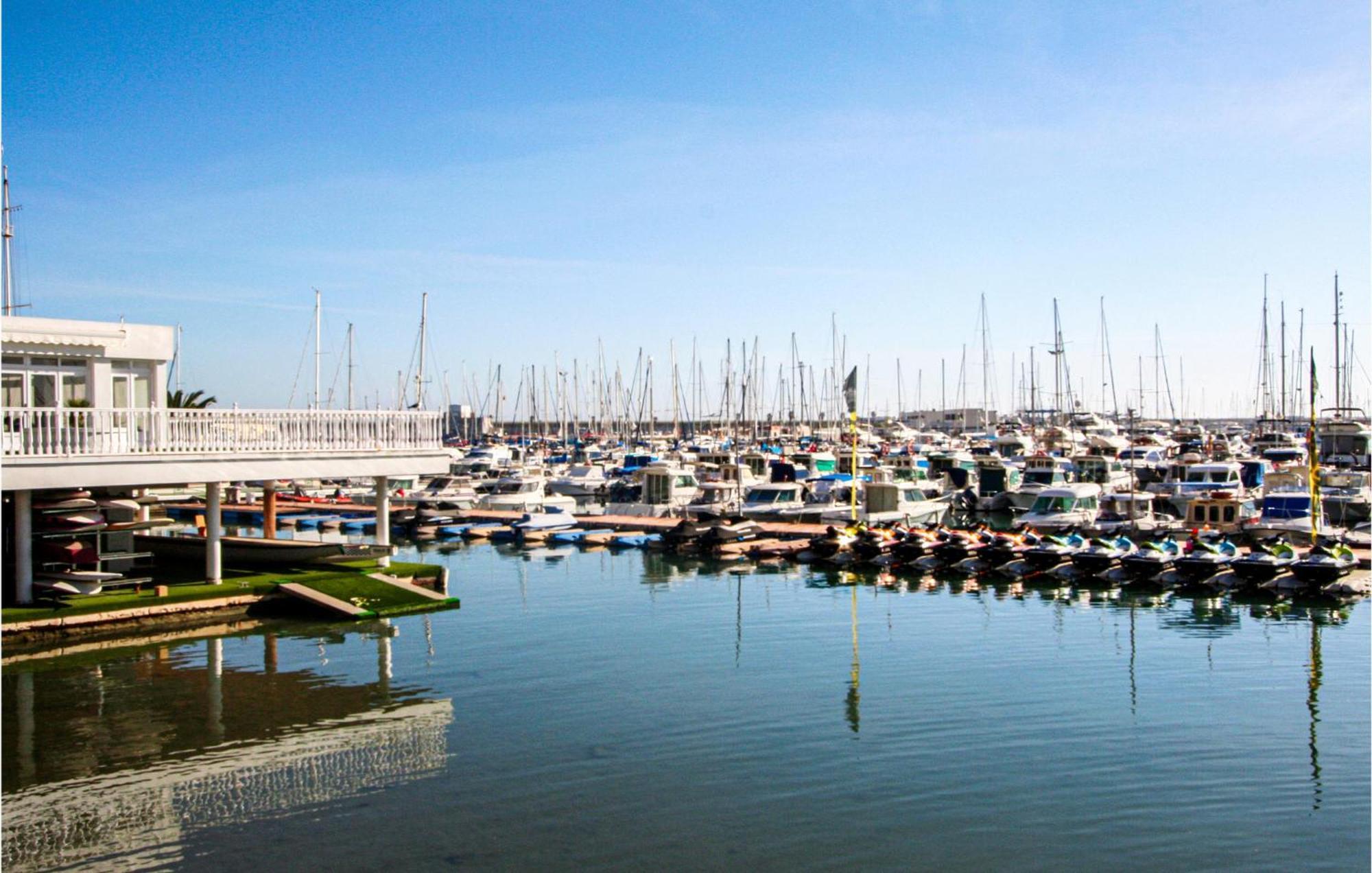 2 Bedroom Gorgeous In Torrevieja Apartamento *