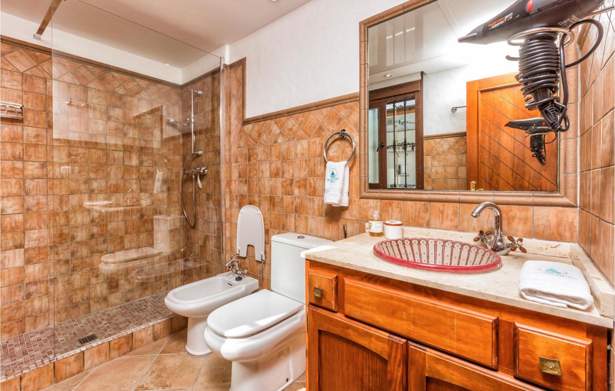 Gorgeous In With Kitchen Holiday home *