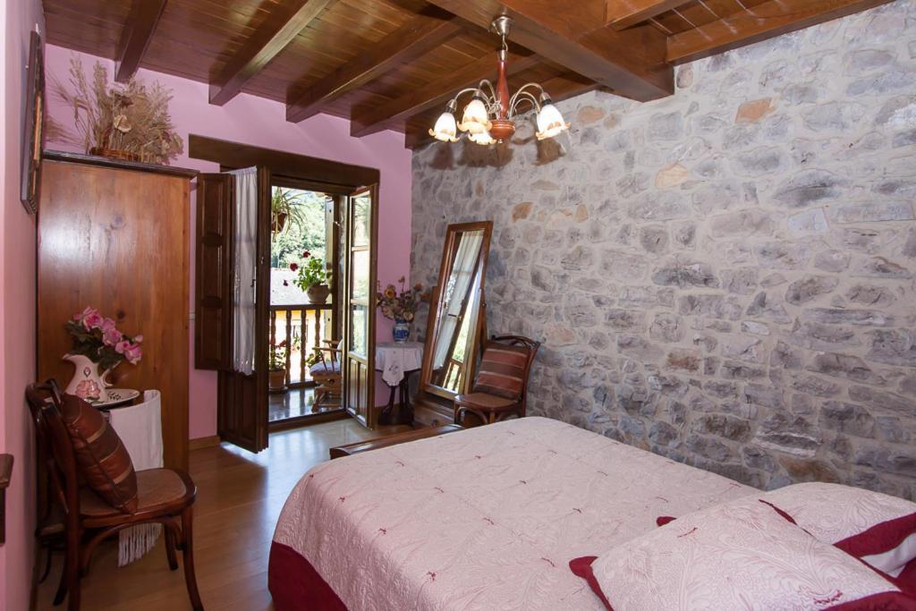 Caserio San Pedro Country house Debodes