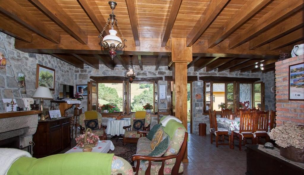 Country house Caserio San Pedro Debodes