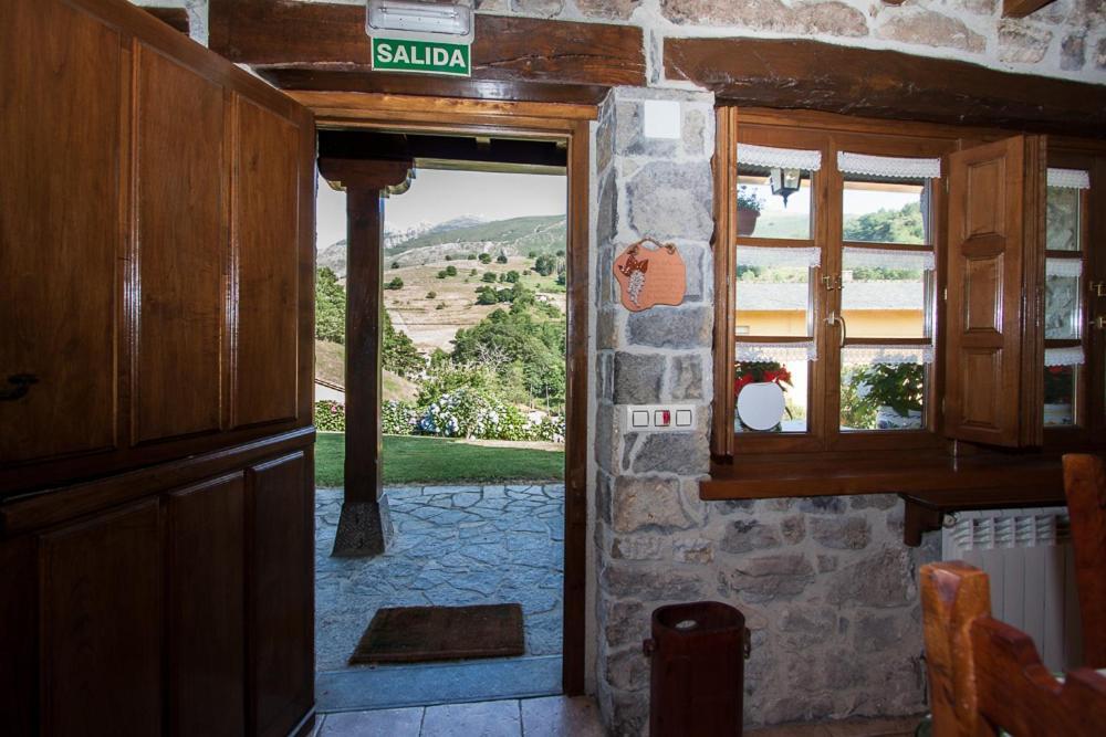 Country house Caserio San Pedro Debodes