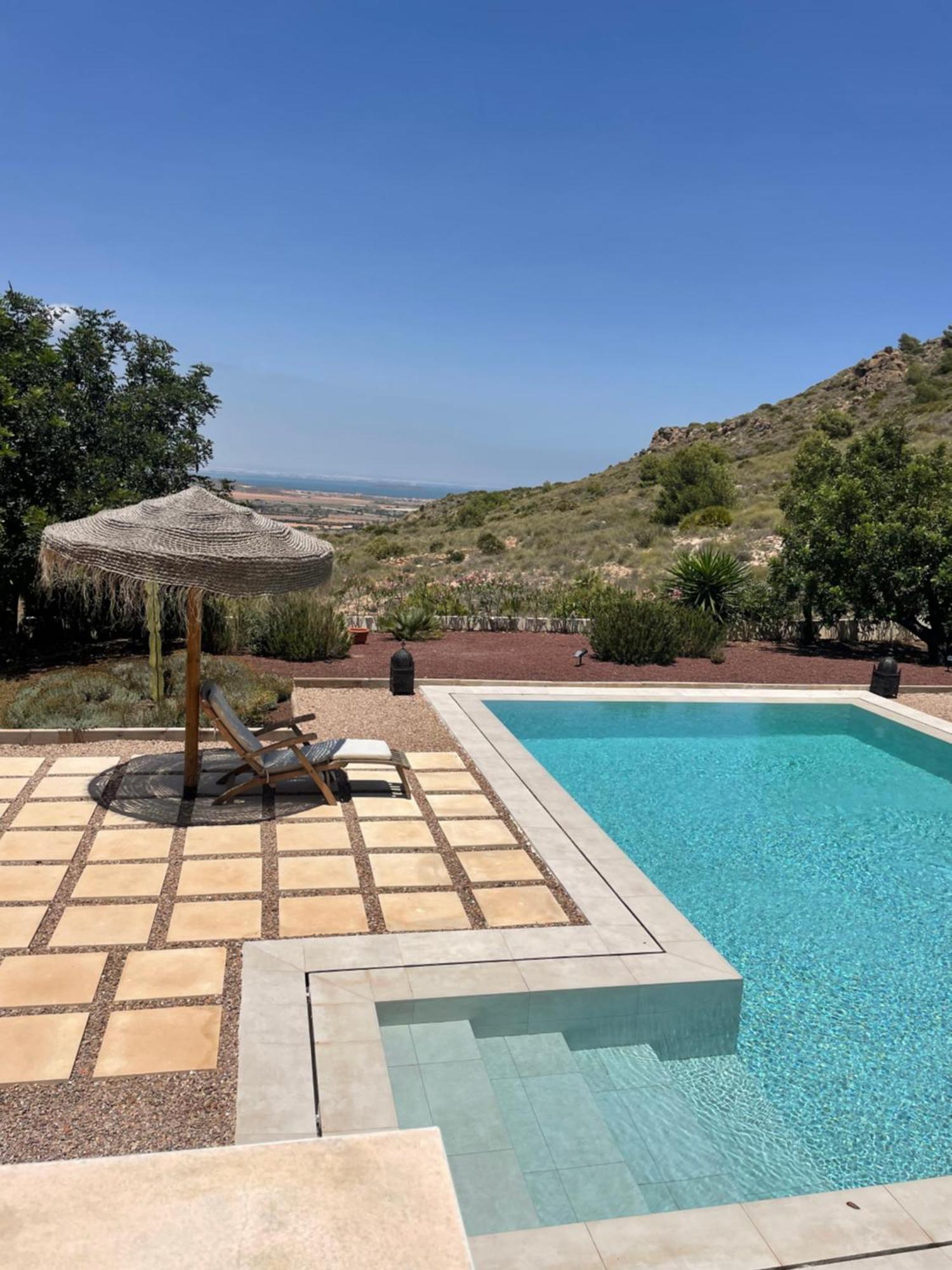 Villa Privada En Entorno Rural *