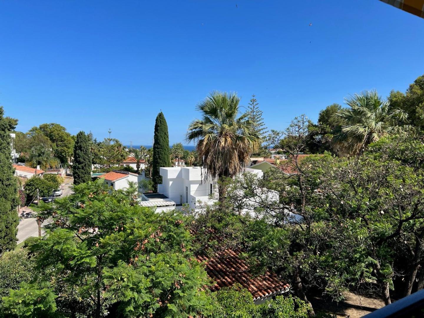 Guestready - Chasing The Sun In Malaga Marbella