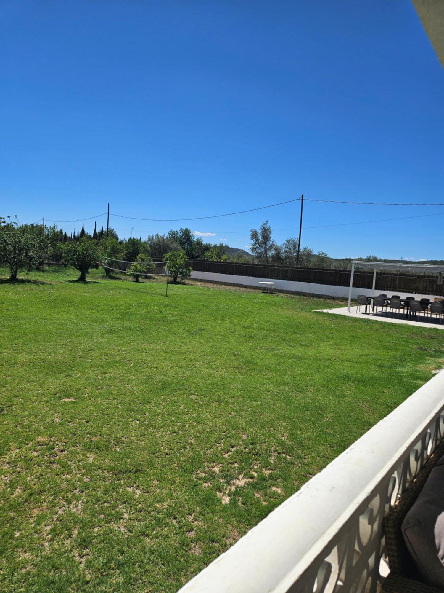 Holiday home Large Yard, Large Lawn, Independent *
