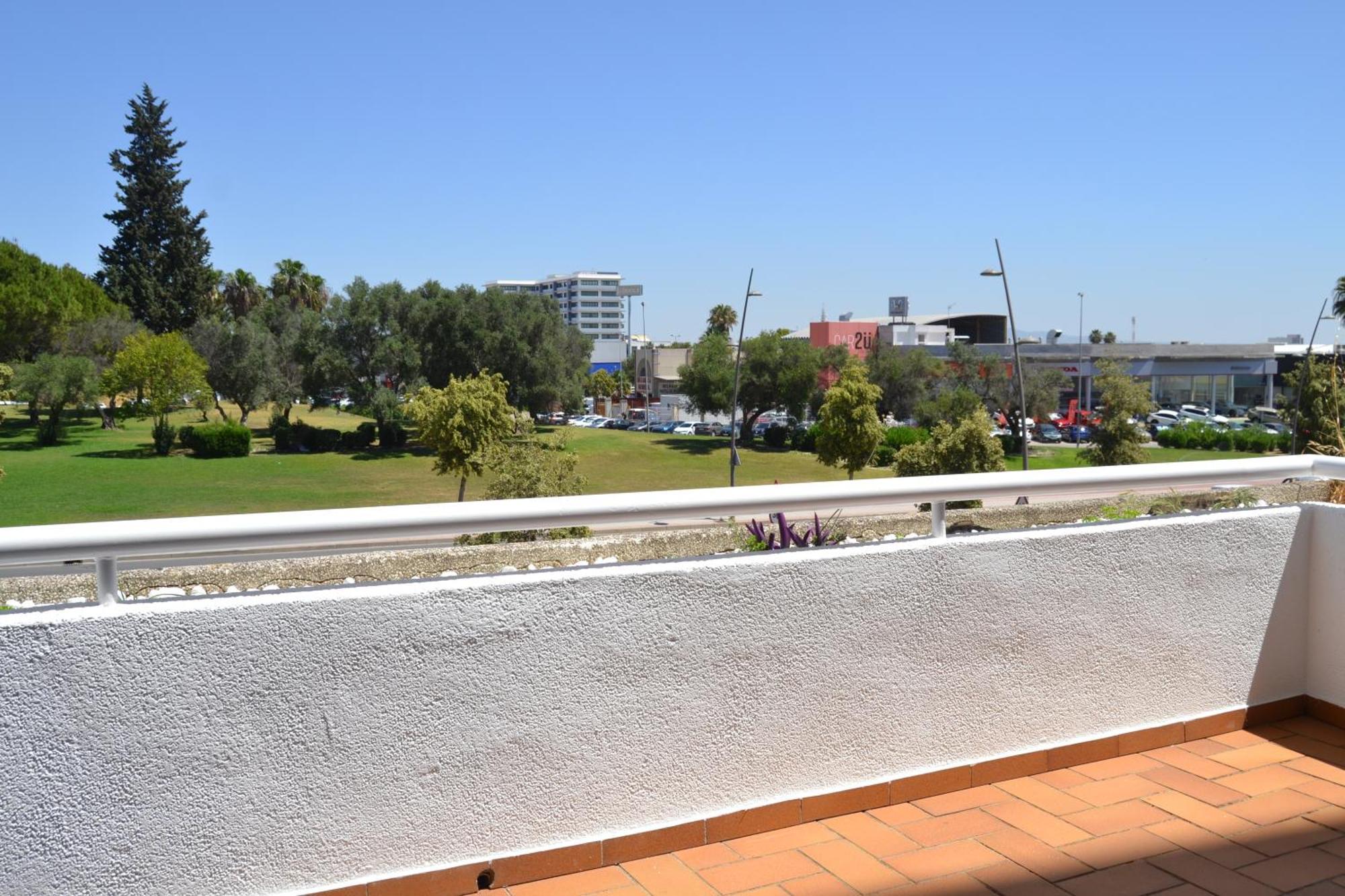 G&h - Pie De Rey Apartamento *