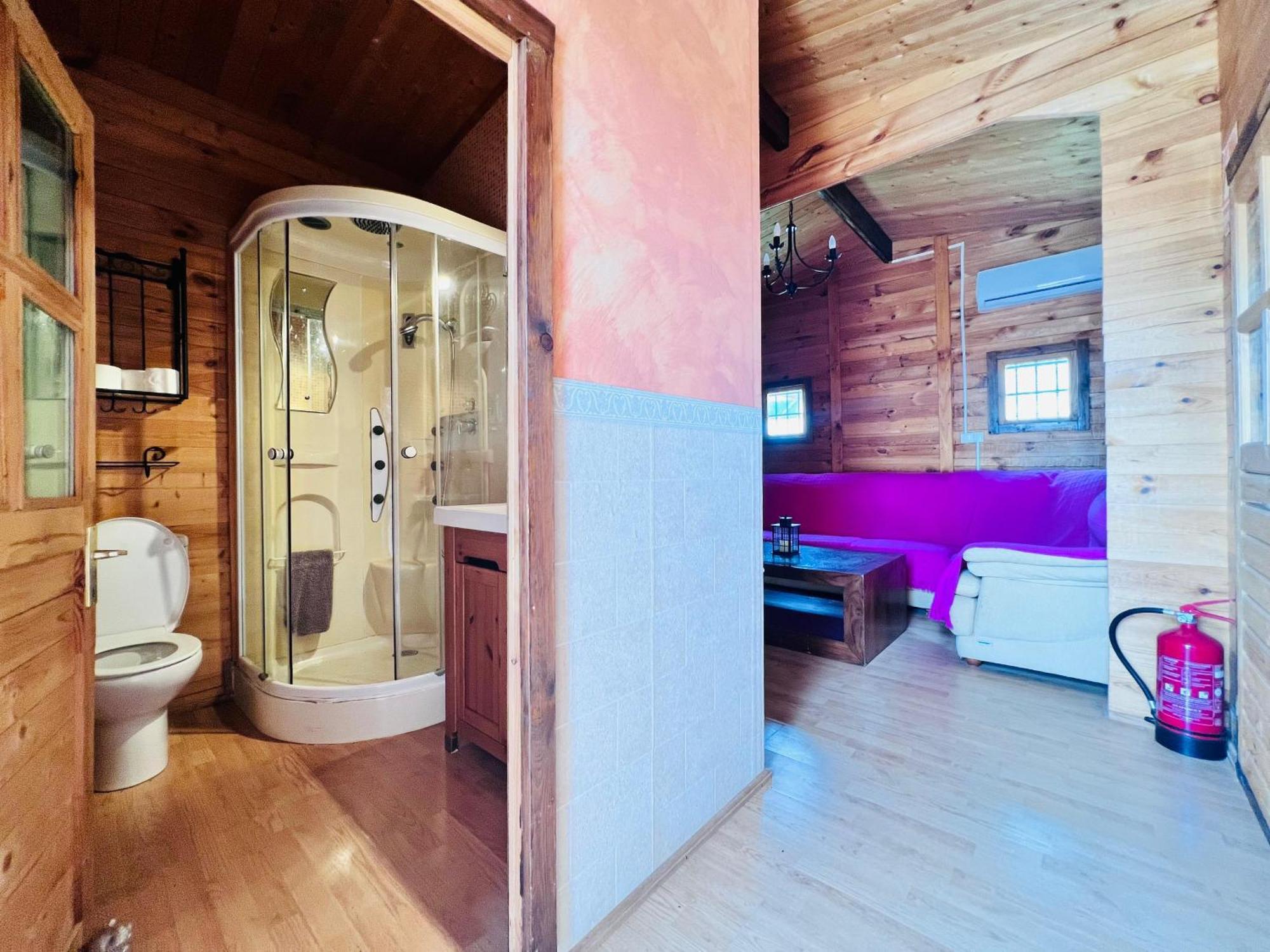 La Casa De Madera De Villafatima * Barrio de San Carlos