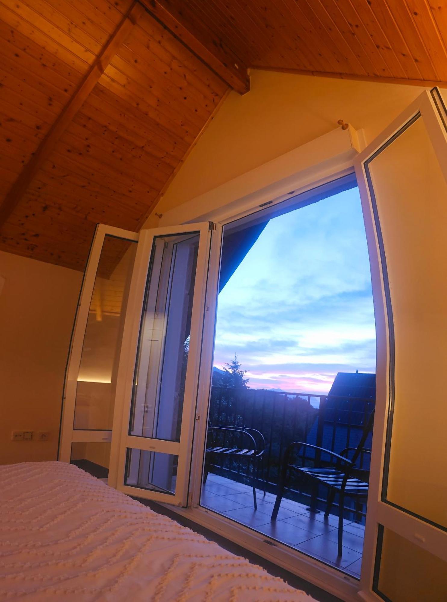 Homestay Pangea - Con Vistas Al Mar Con Bano Privado *