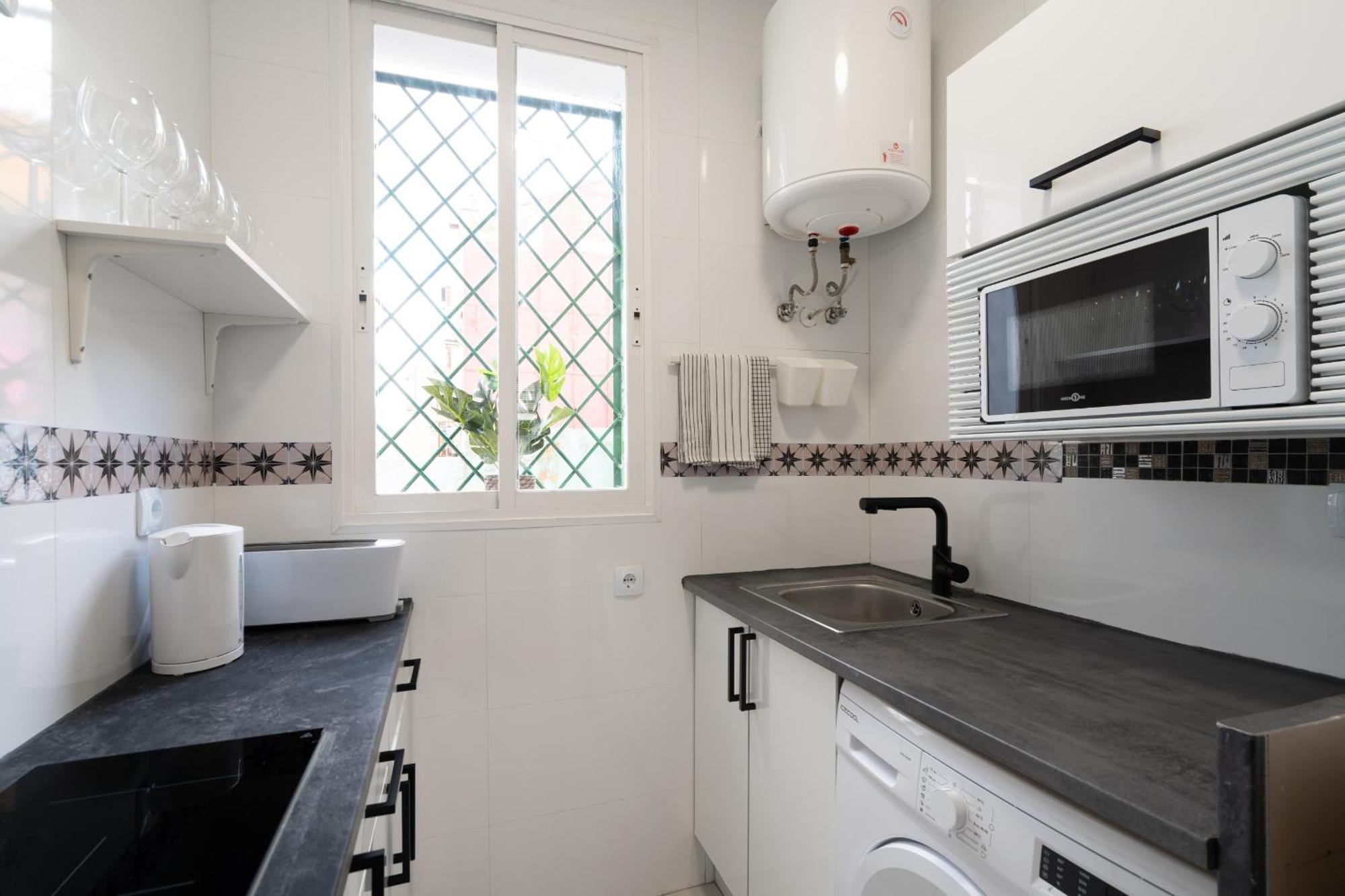 Apartamento De Dos En Avenida De La Albufera Apartamento *