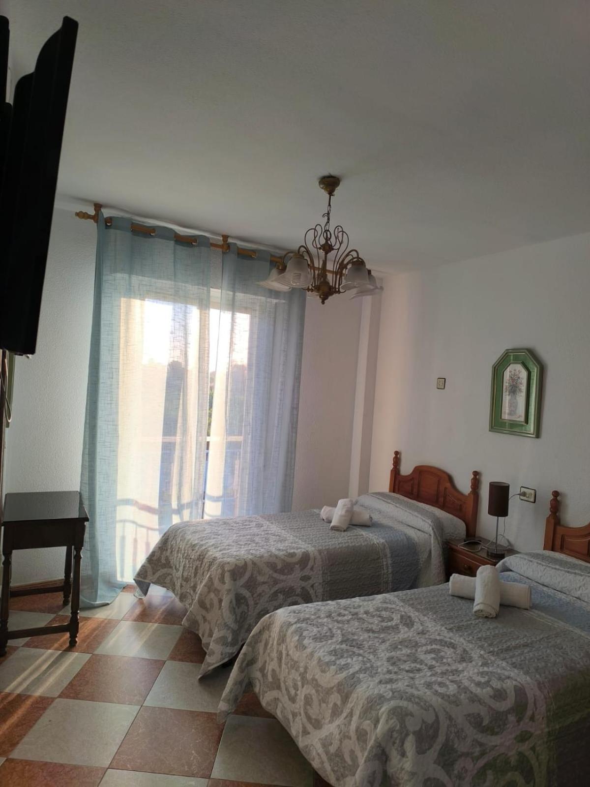 Hostal Alboran Guest house *