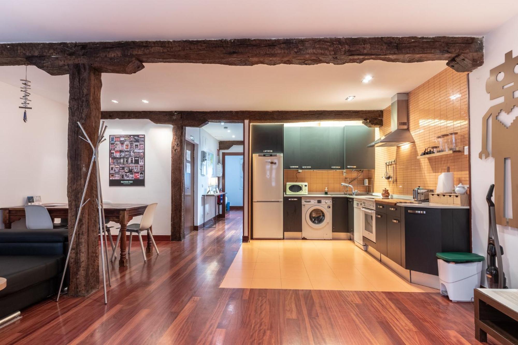 Apartment Iturribide By People *