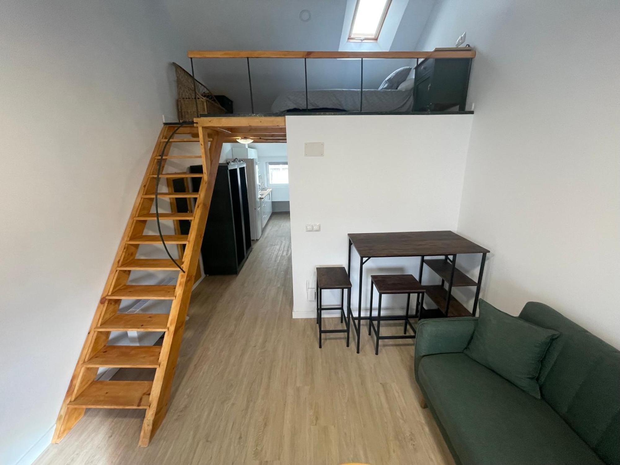 Centrico Estudio Muralla Romana Apartment *