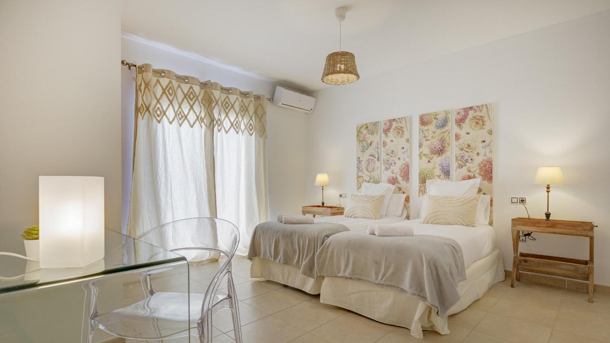 Villa Mares *