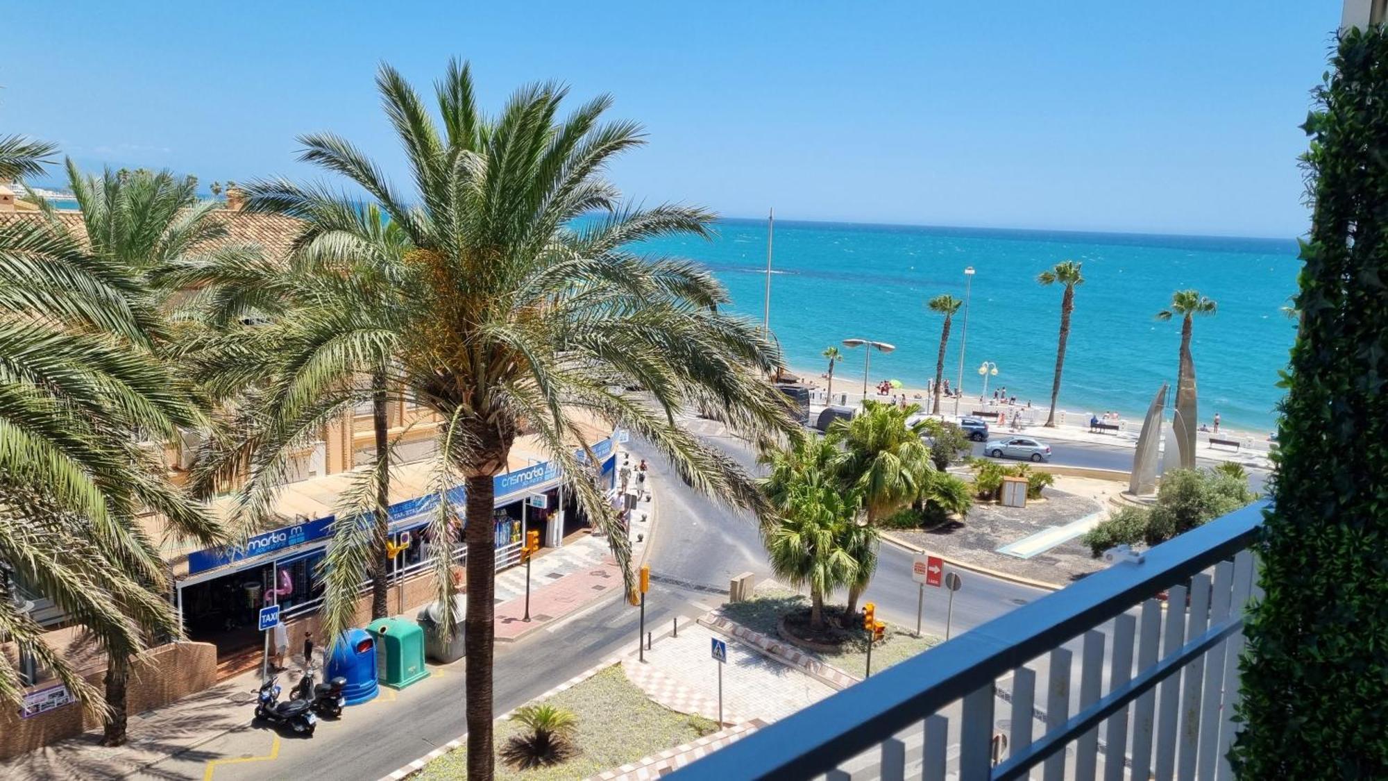 Maite Blue Beachfront Benalmádena