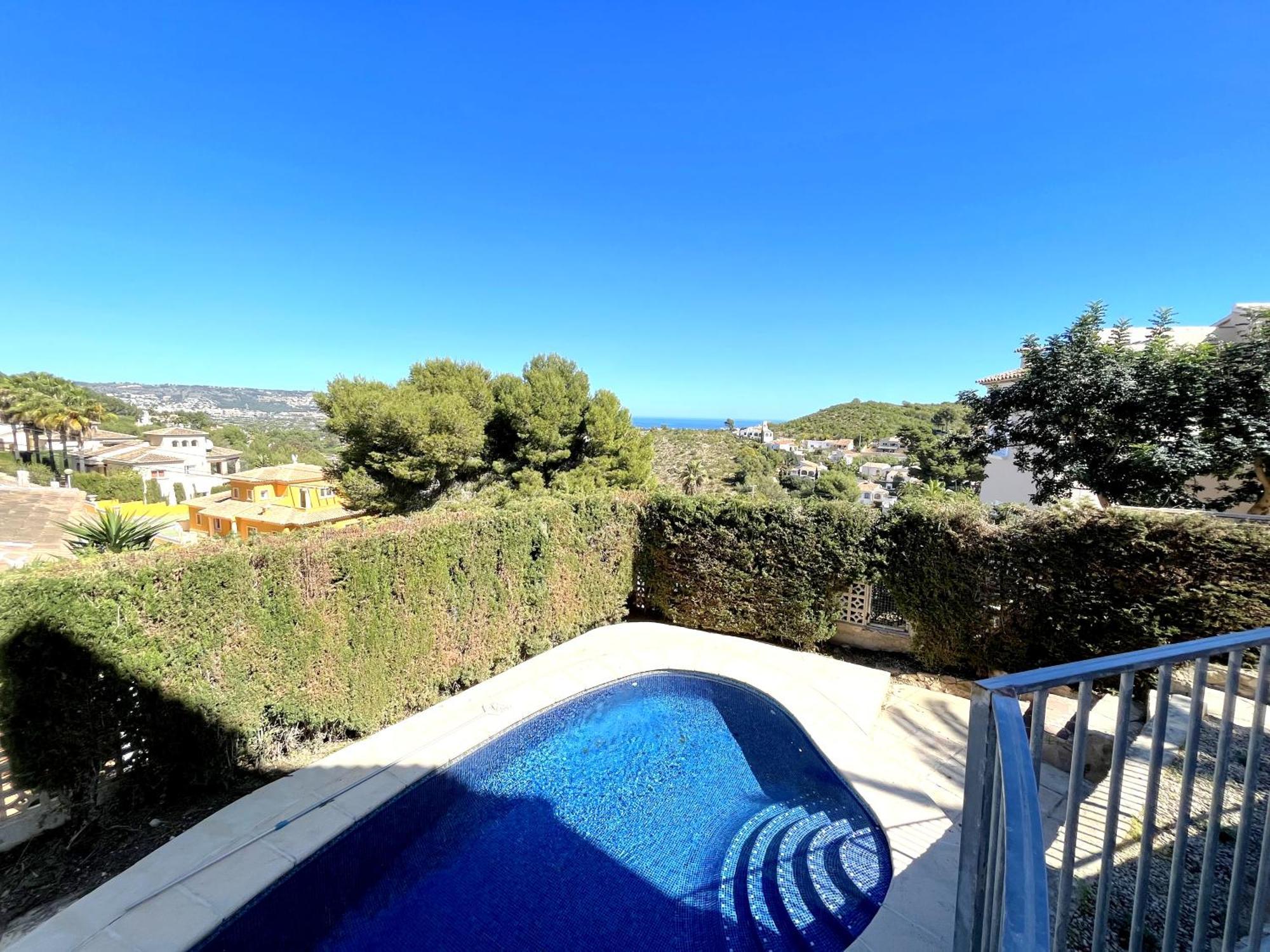 Villa Ayora - Btb