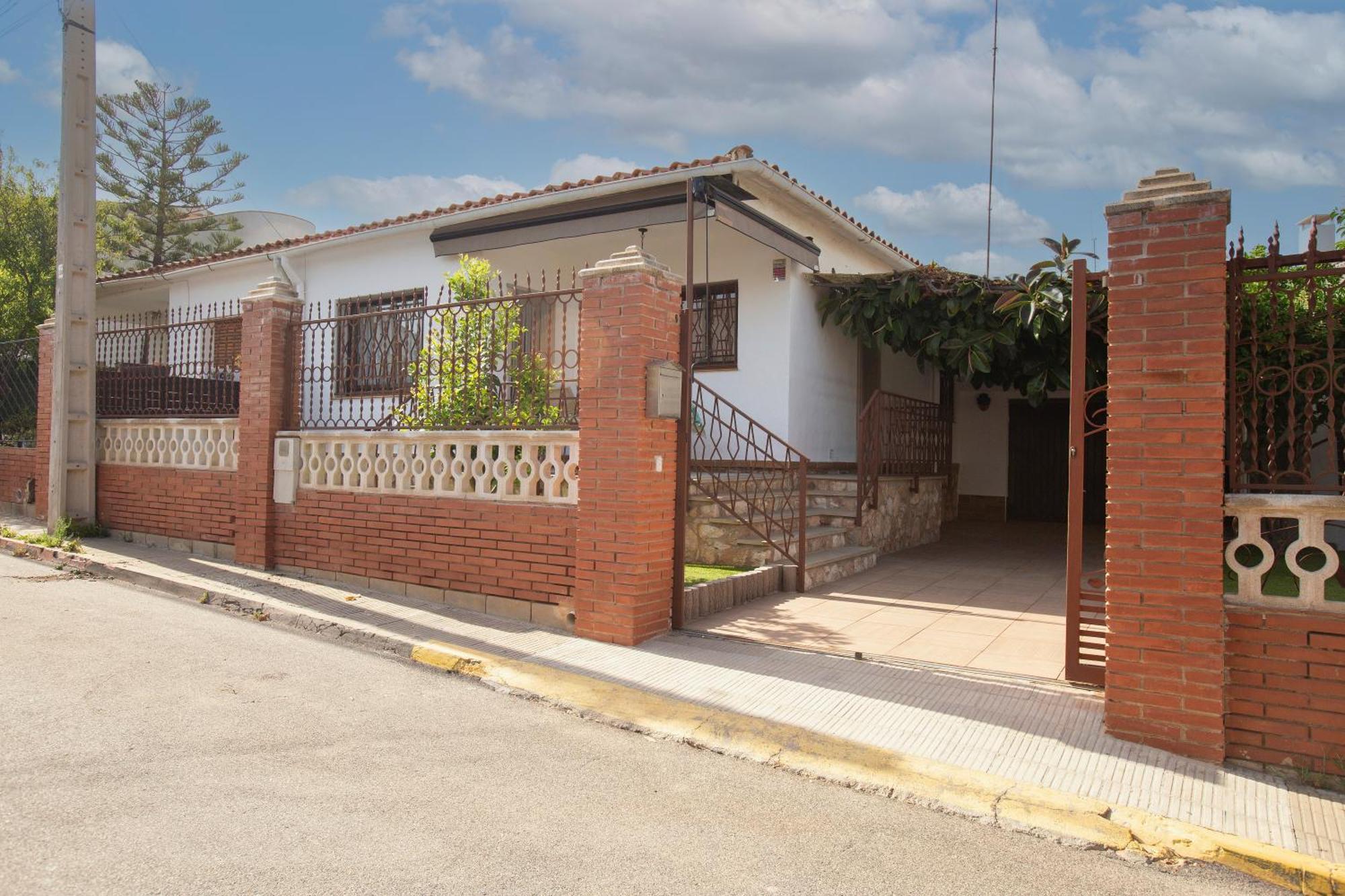 Сasa de vacaciones Planta Baja 800 Mt Playa Torredembarra