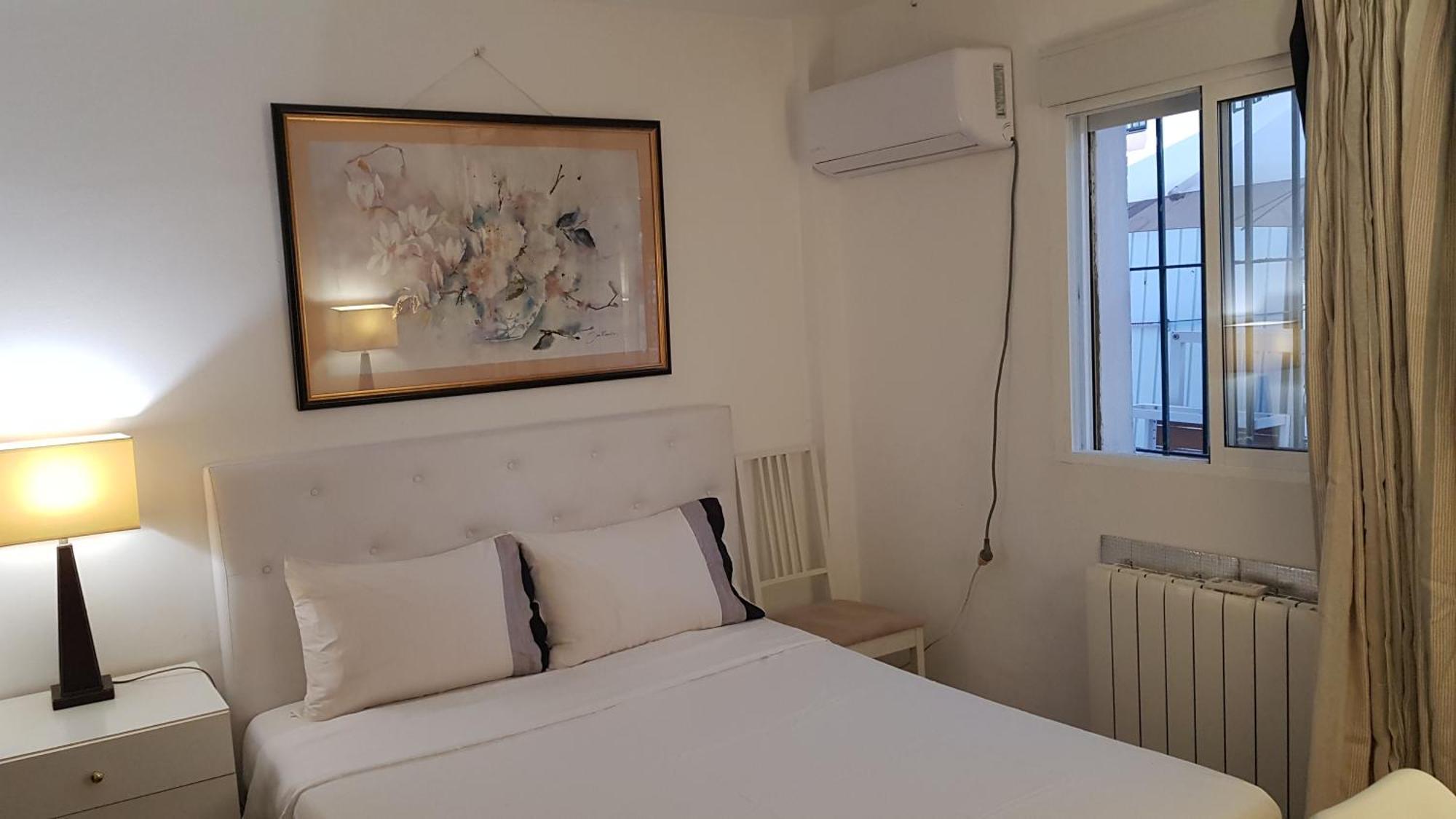 Little Peaceful Retreat: Private With Terrace And Amenities * Marbella