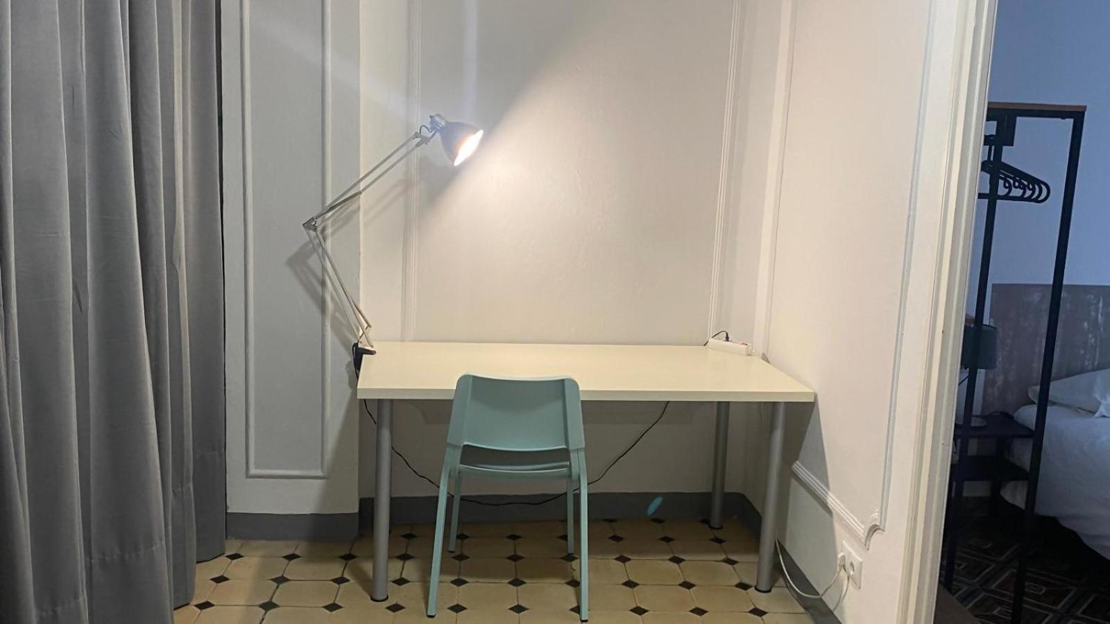 Cal Feliu - Piso Amplio En El Centro De *