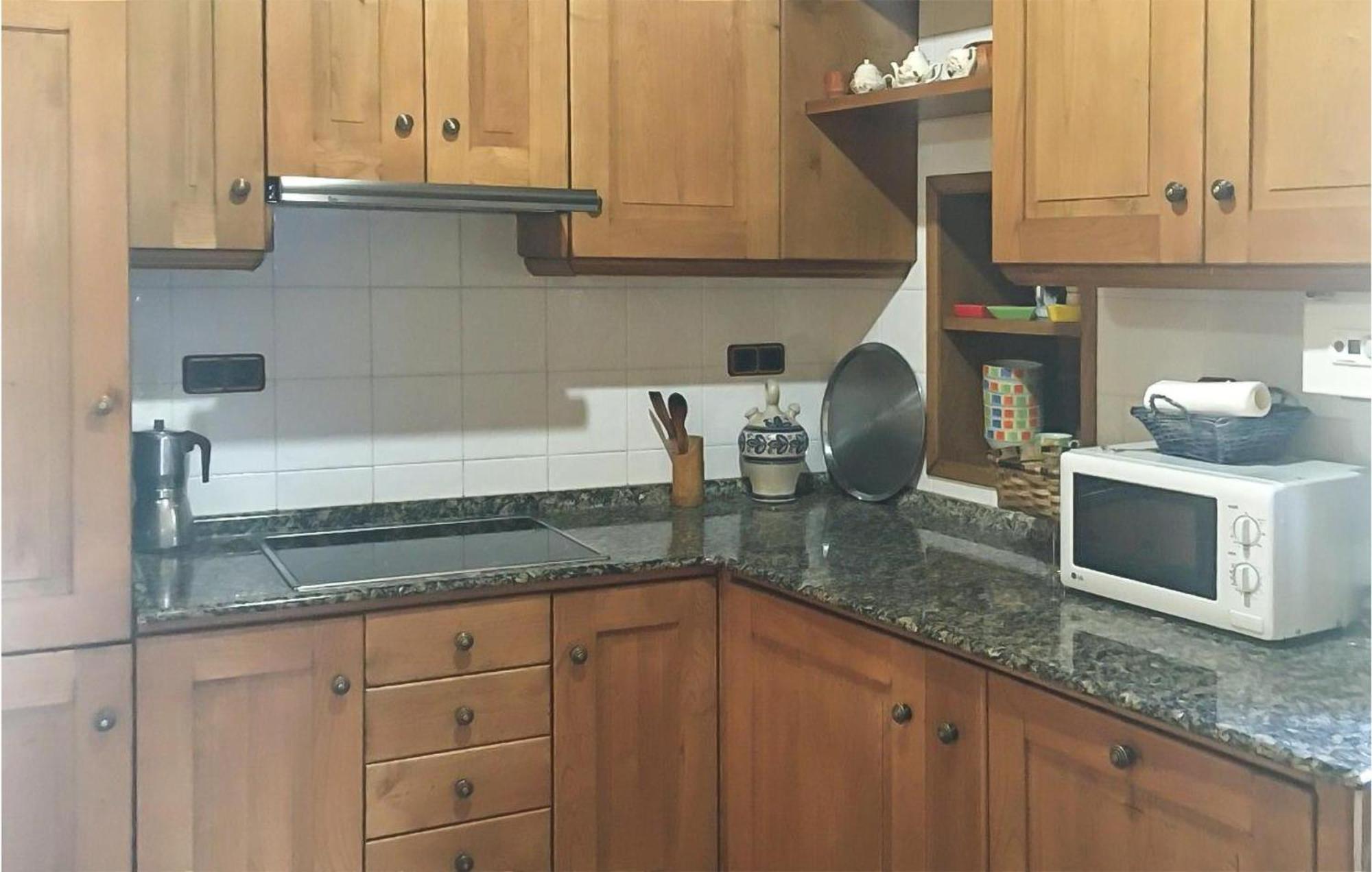 Сasa de vacaciones 3 Bedroom Gorgeous In Ortigueira Couzadoiro