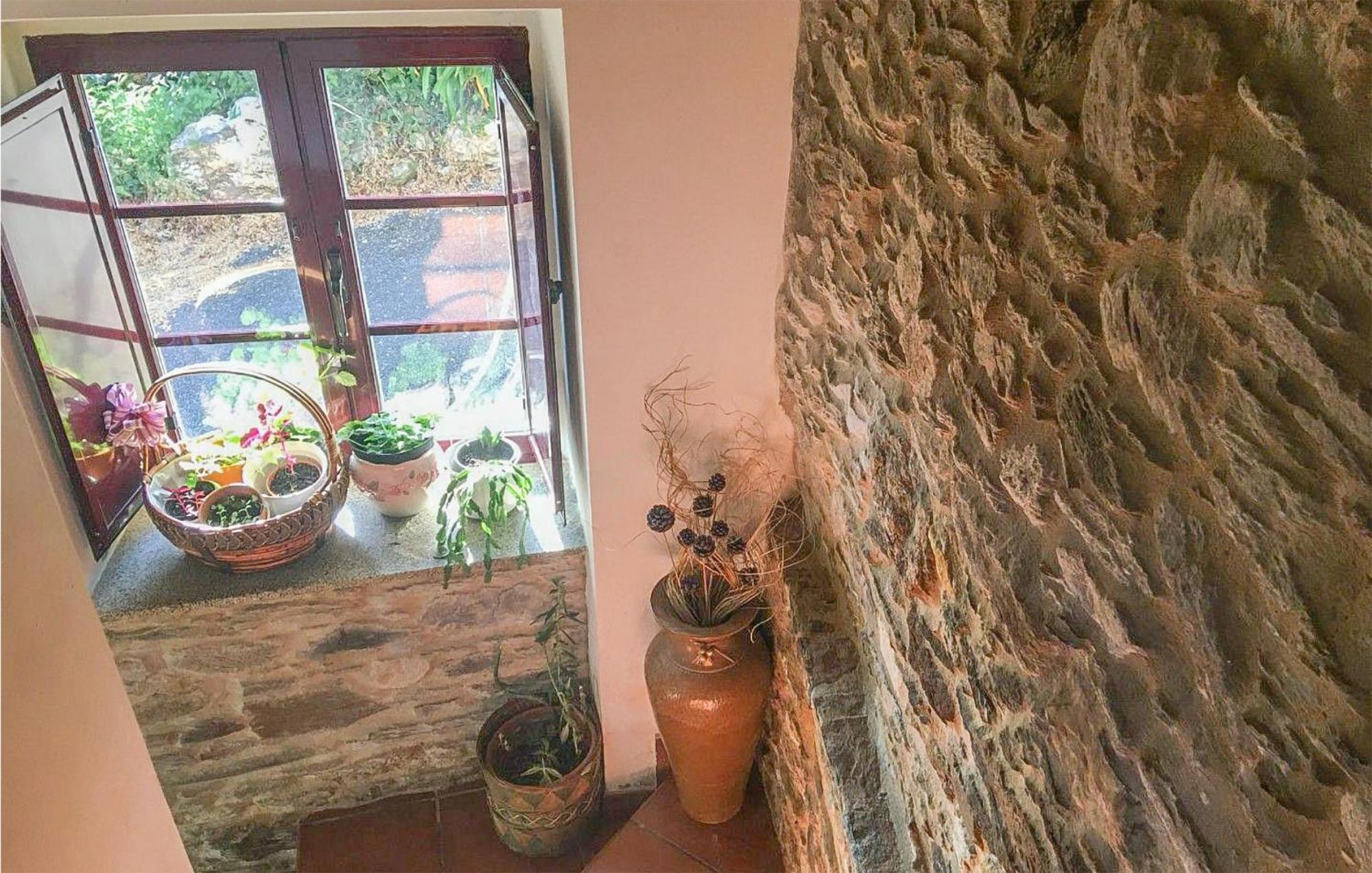 3 Bedroom Gorgeous In Ortigueira Сasa de vacaciones Couzadoiro
