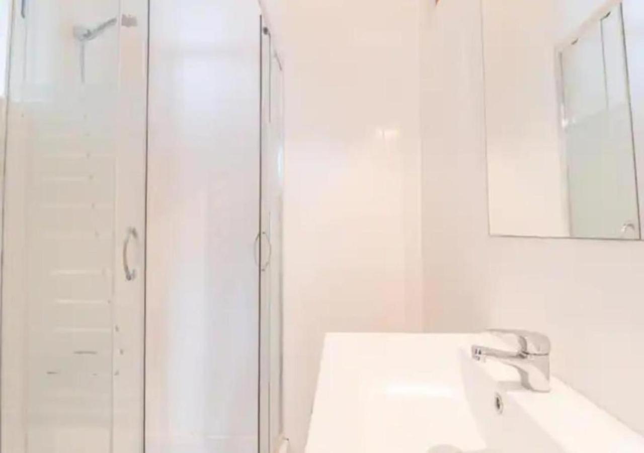 Apartamento 2bedroom 200m From *