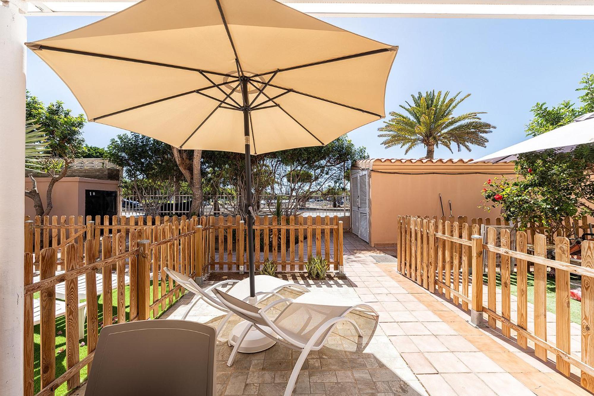 En Maspalomas * San Bartolome de Tirajana (Gran Canaria)