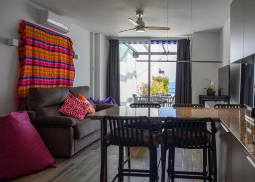 Newly Renovated 2 Bedroom Beachfront House