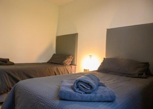 Apartment Newly Renovated 2 Bedroom Beachfront House *