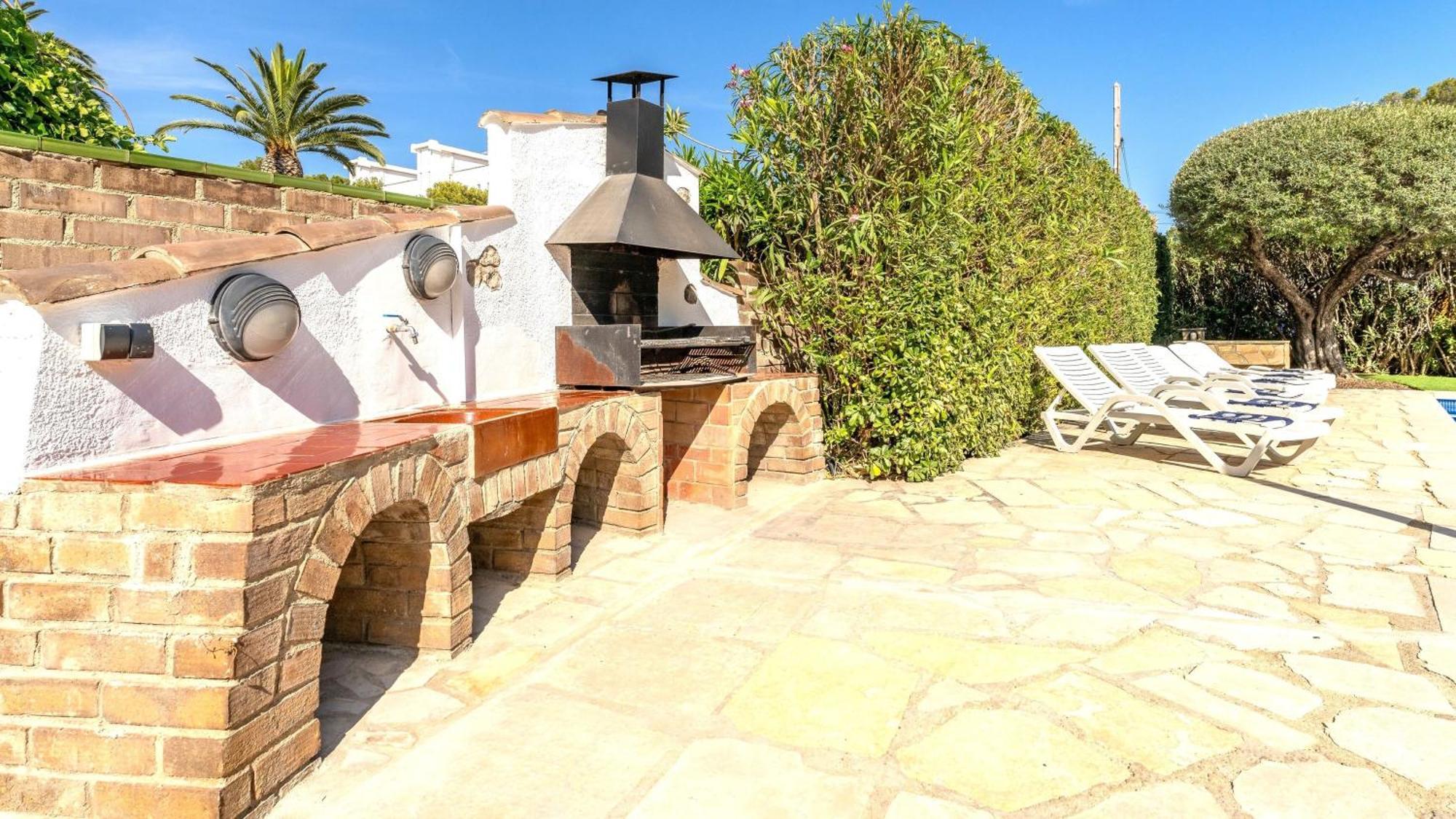 Blau Mar, 5 Bedroom With Private Pool Costa Dorada 100m From The Villa Miami Platja (Miami Playa)
