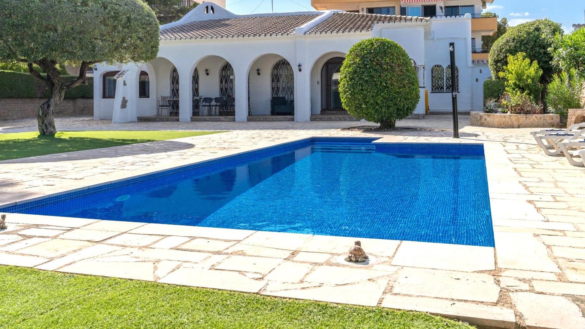 Blau Mar, 5 Bedroom With Private Pool Costa Dorada 100m From The * Miami Platja (Miami Playa)