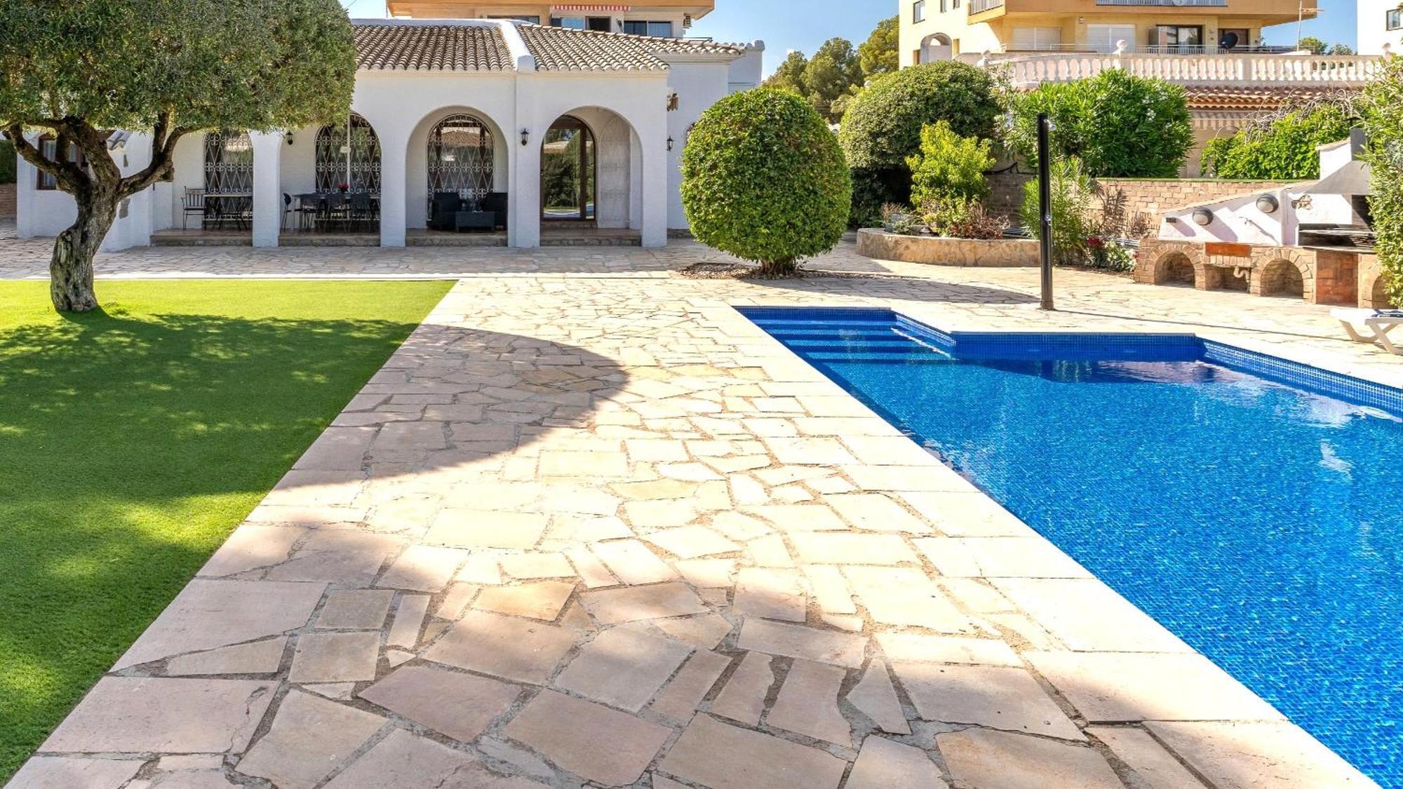 Blau Mar, 5 Bedroom With Private Pool Costa Dorada 100m From The Villa Miami Platja (Miami Playa)