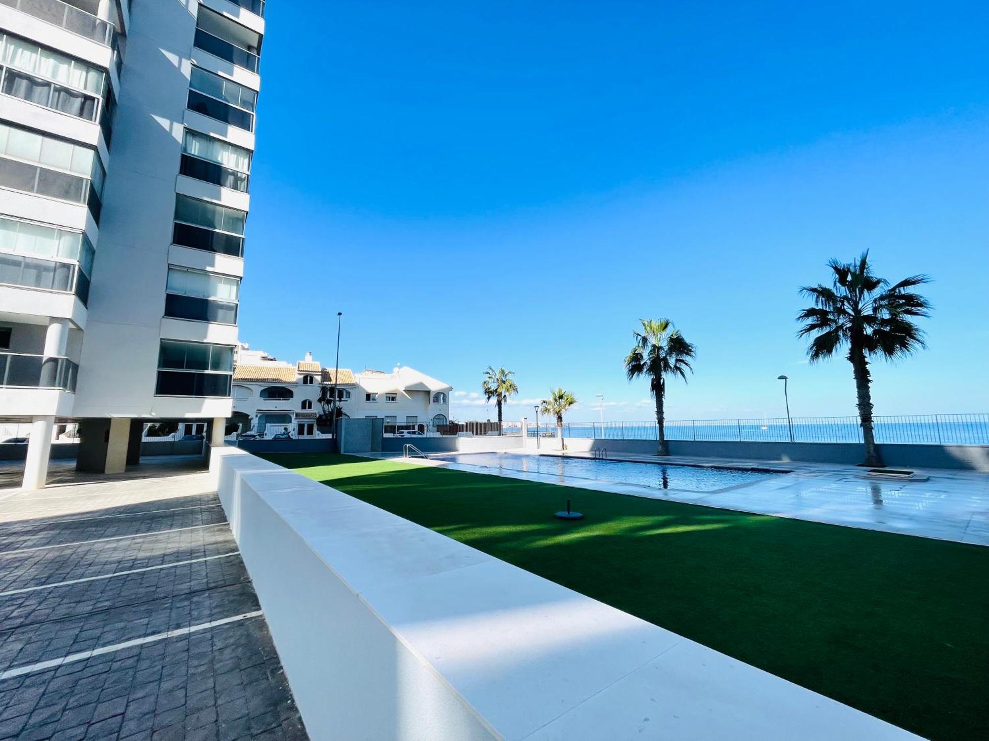 Apartamento En Primera Linea Con Vistas A La Playa Ensenada Del Esparto Del Residencial Vina Del Mar *