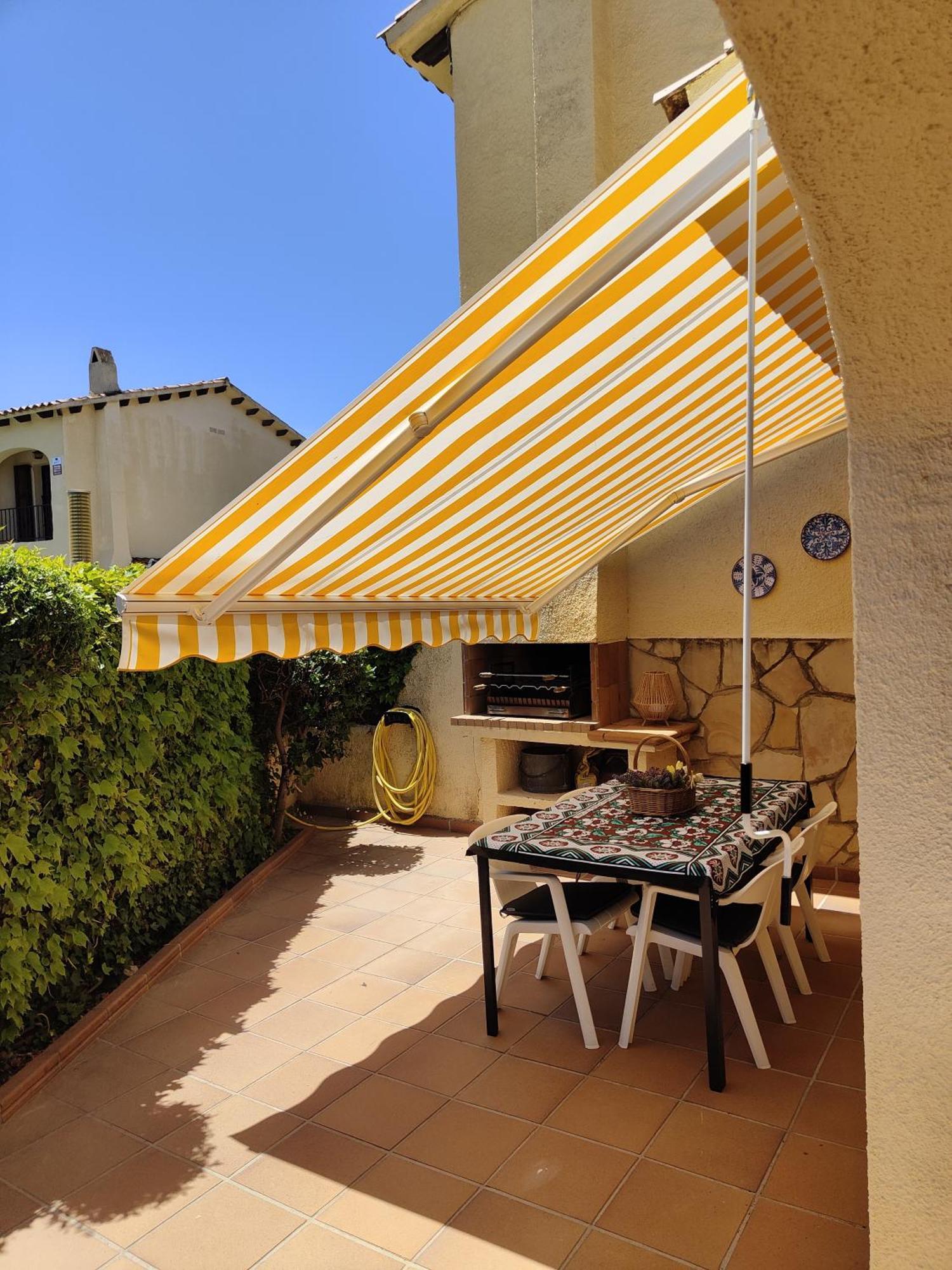 Holiday home Lluna Bara Roda de Bera