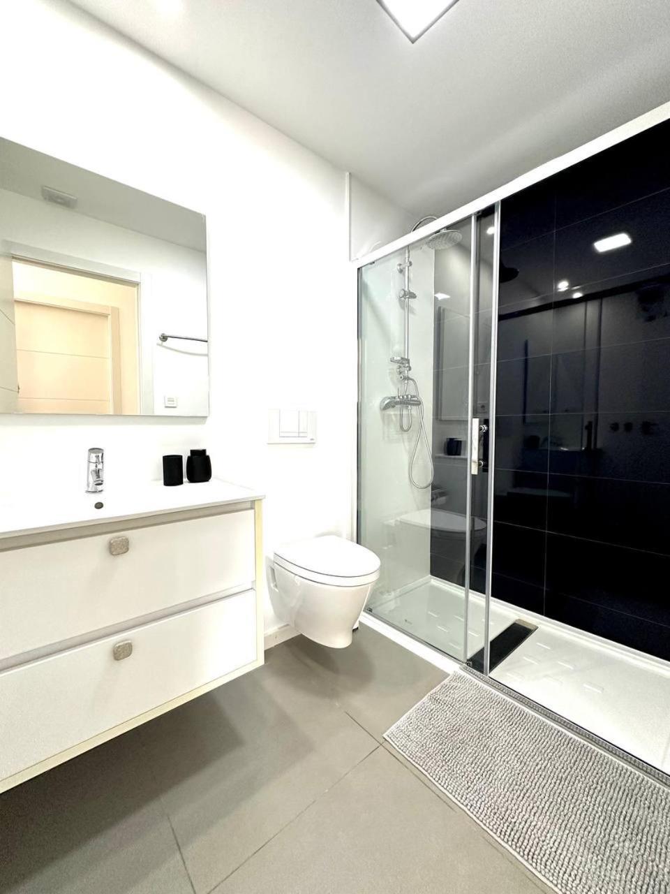 Luxury With Seaview Roof Near The Apartamento