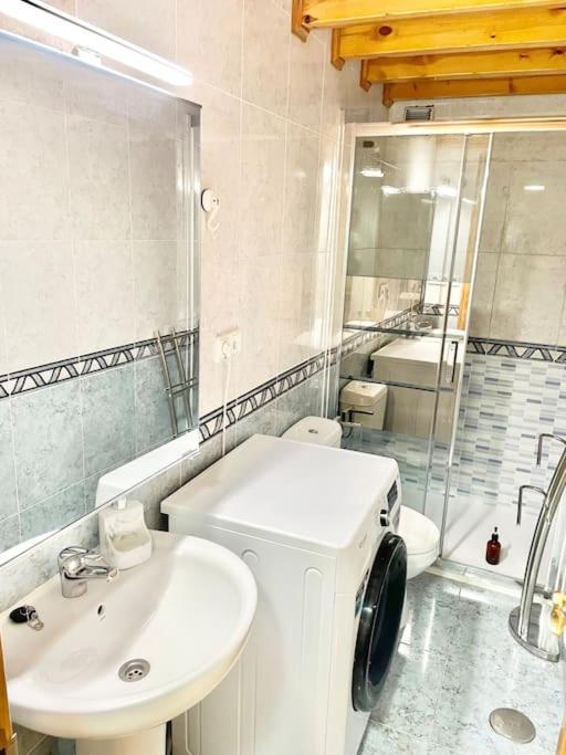 Apto La Muralla Centro - Playa Apartment Gijon