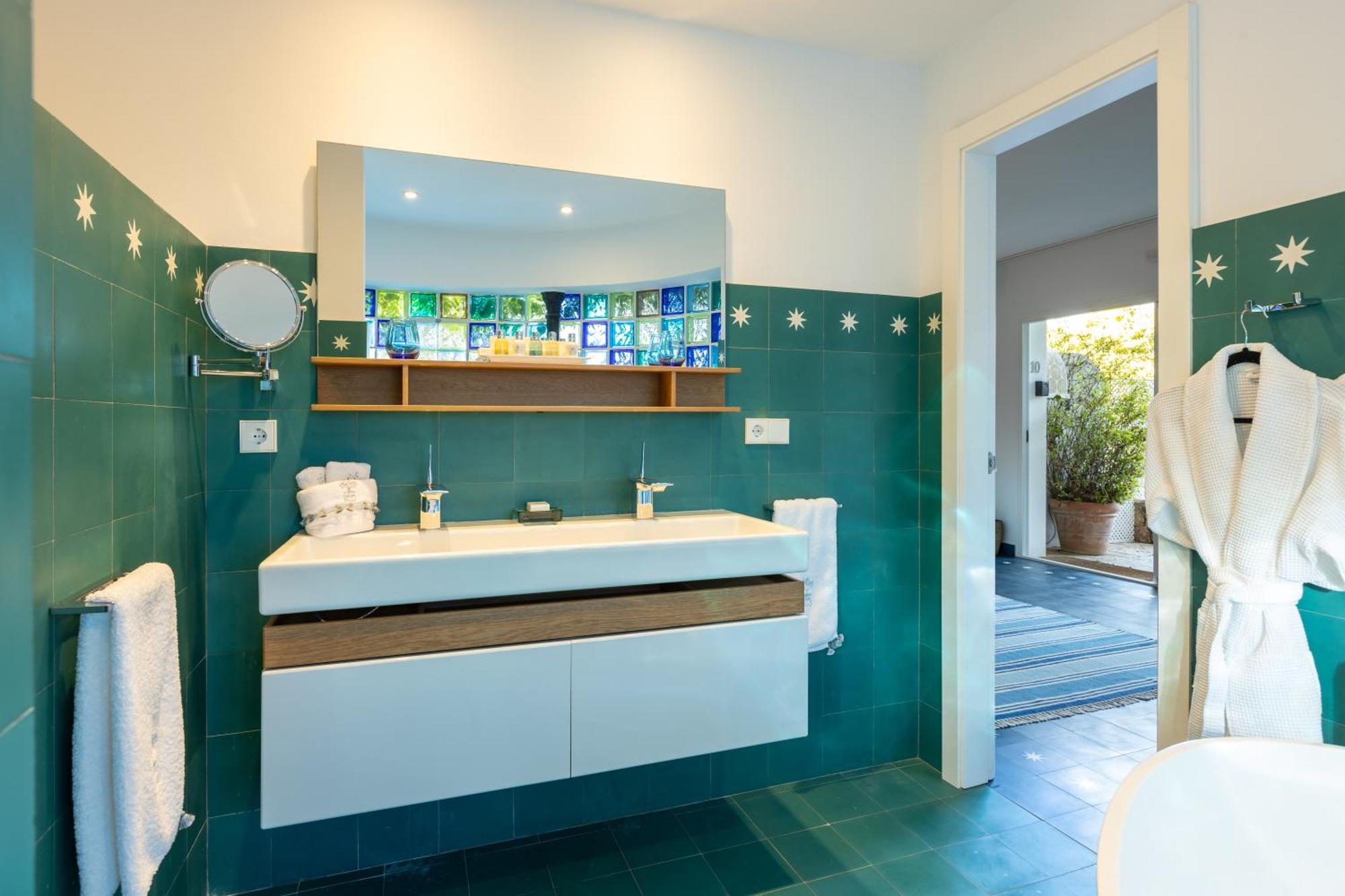 Casablu - An Andalusian Boutique *