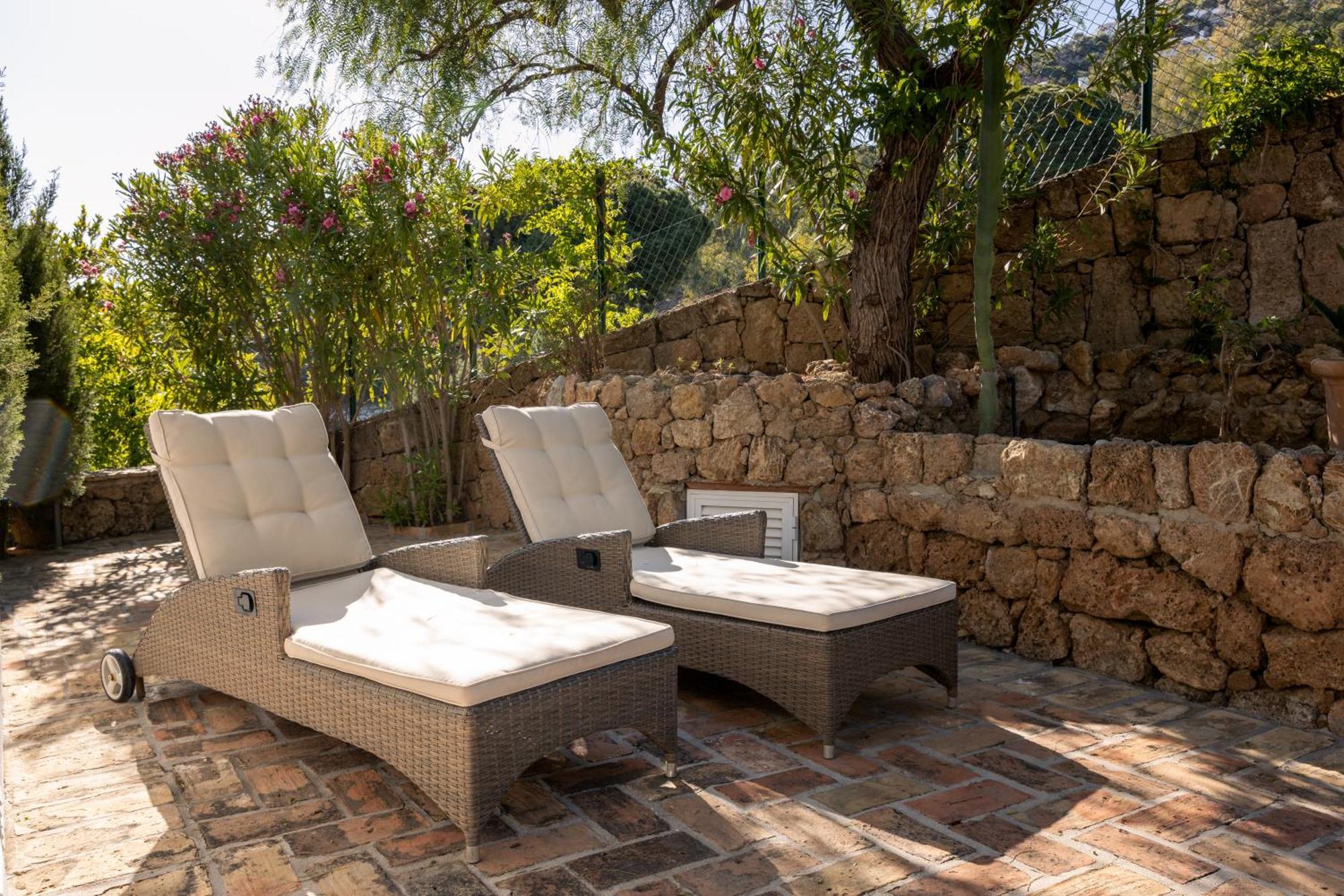 Casablu - An Andalusian Boutique *