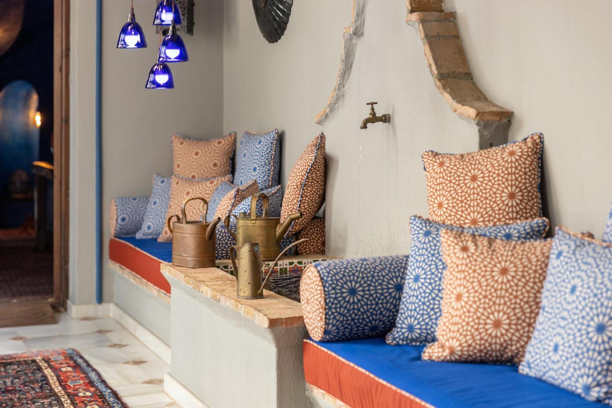 Casablu - An Andalusian Boutique *