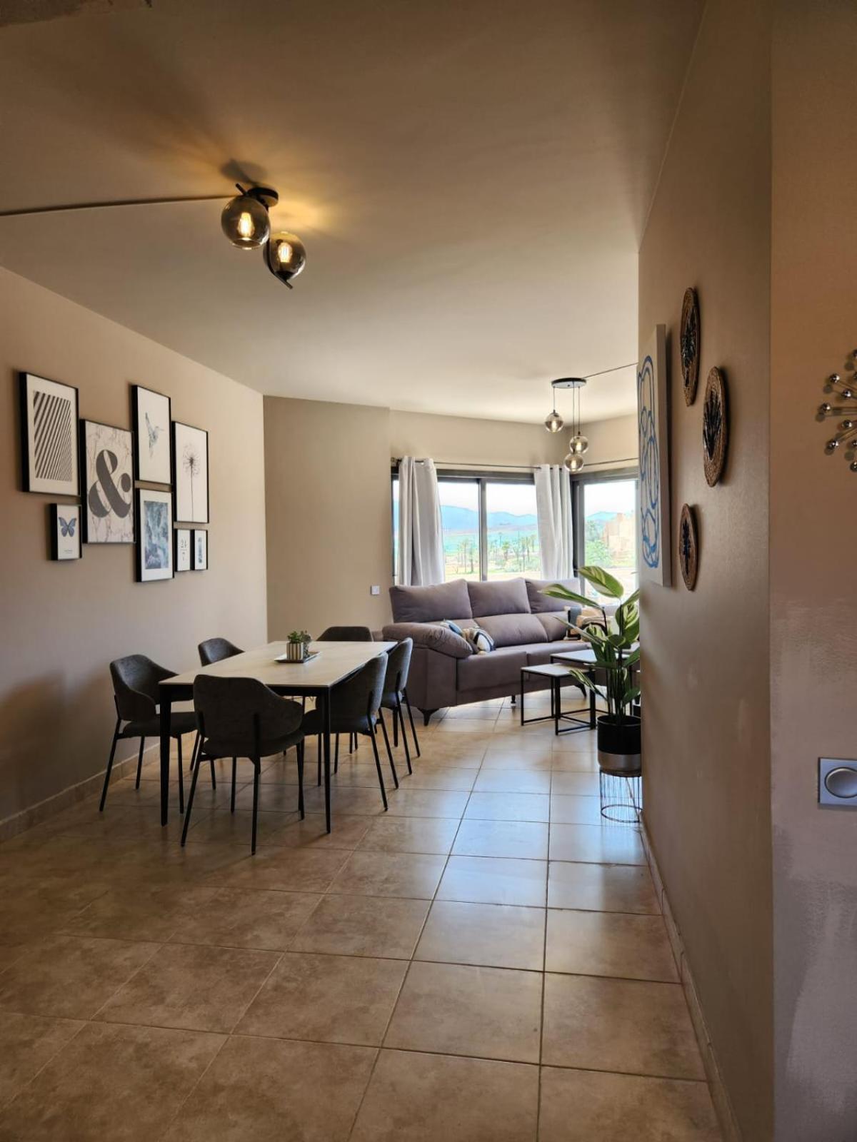 Apartment Atico Esquinero Con Preciosas Vistas Al Valle Del Golf Con Piscina Comunitaria!