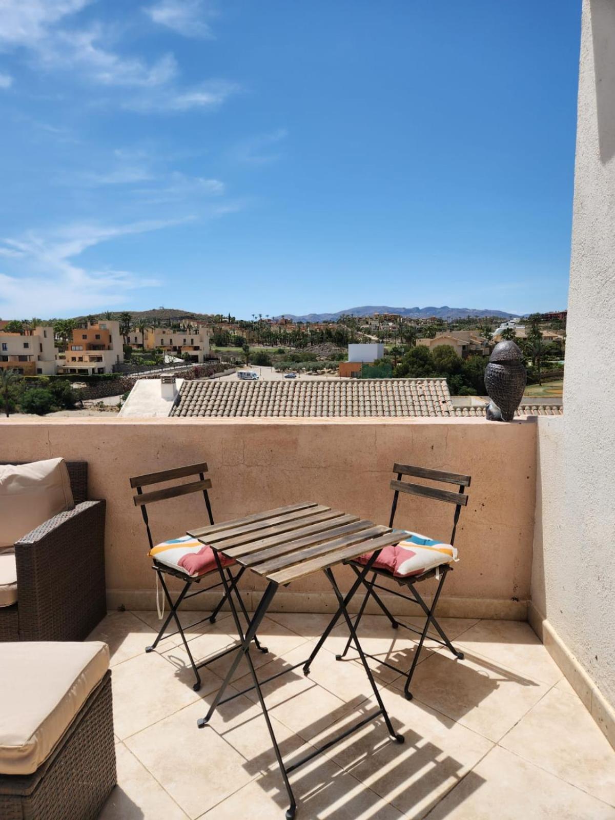 Atico Esquinero Con Preciosas Vistas Al Valle Del Golf Con Piscina Comunitaria! Apartment Vera