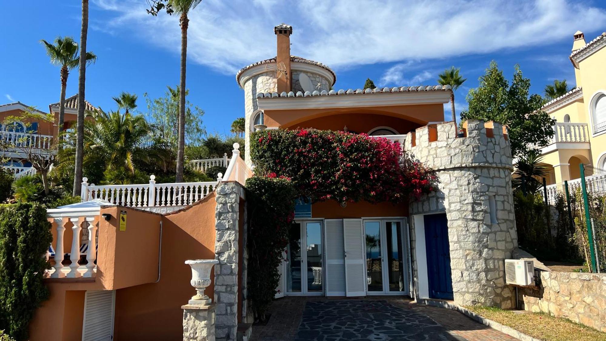 Resort La Perla De Torrenueva