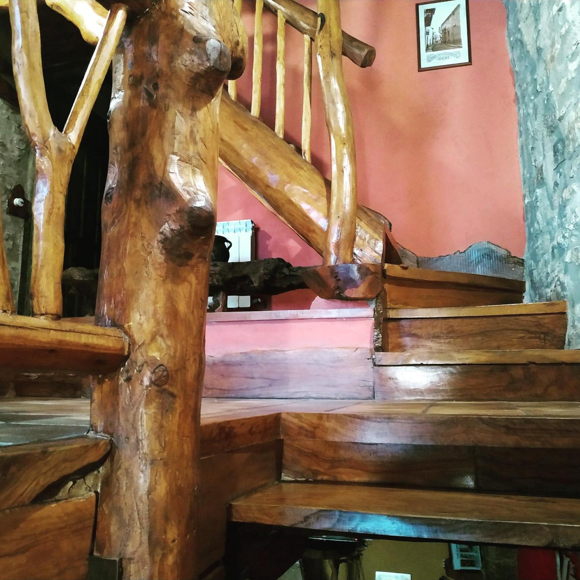 Casa Ideal Grupos, Rustic Oh