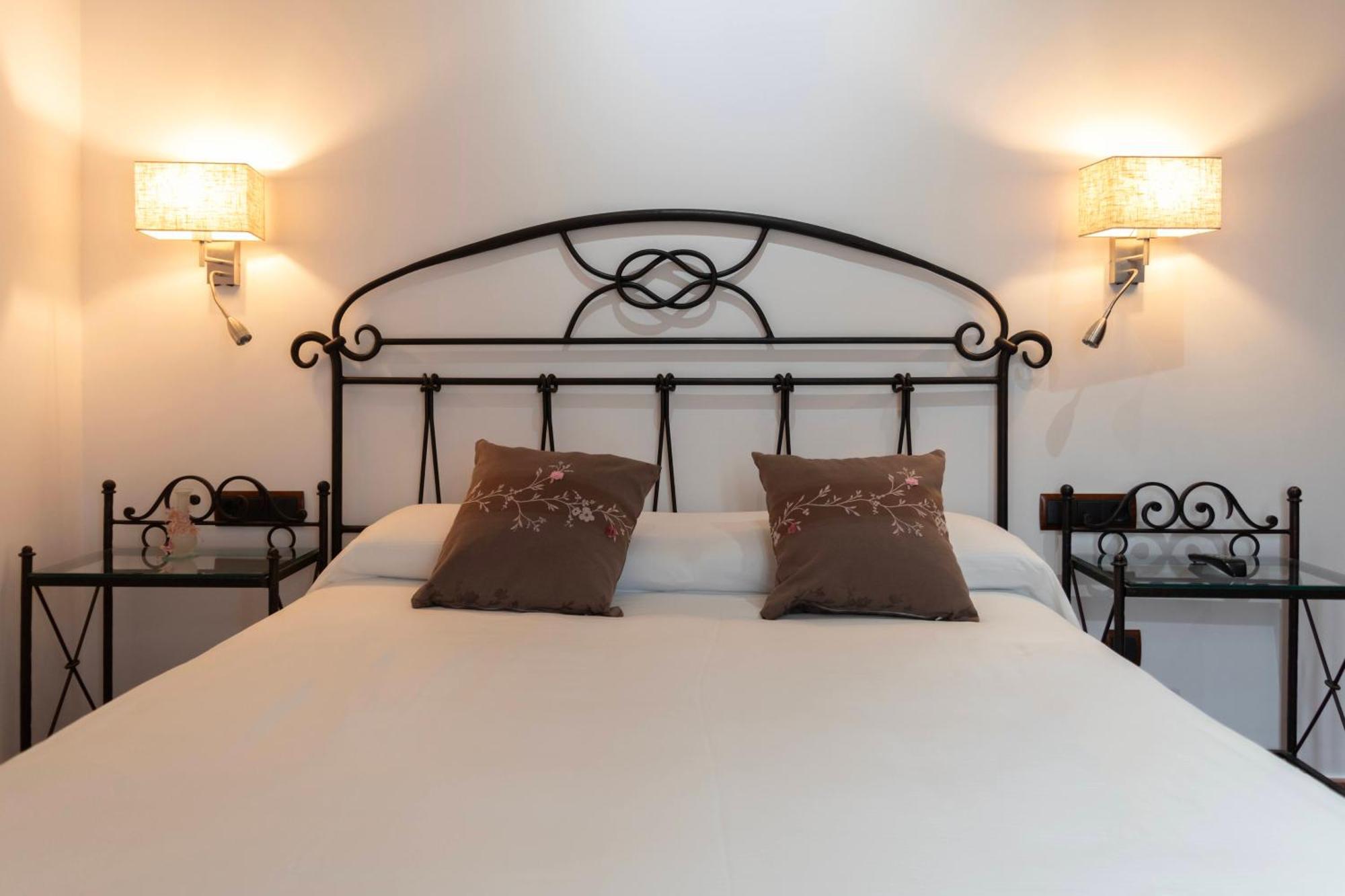 Marouco Hotel 2*