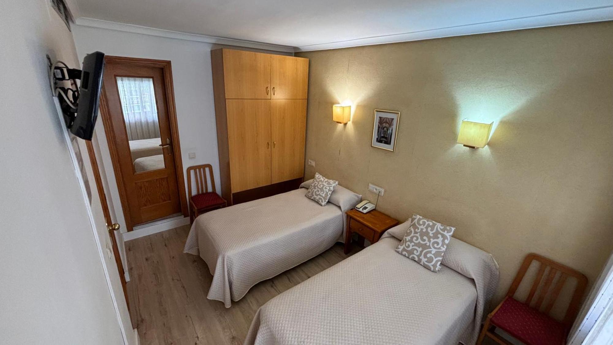Atienzar Guest house *
