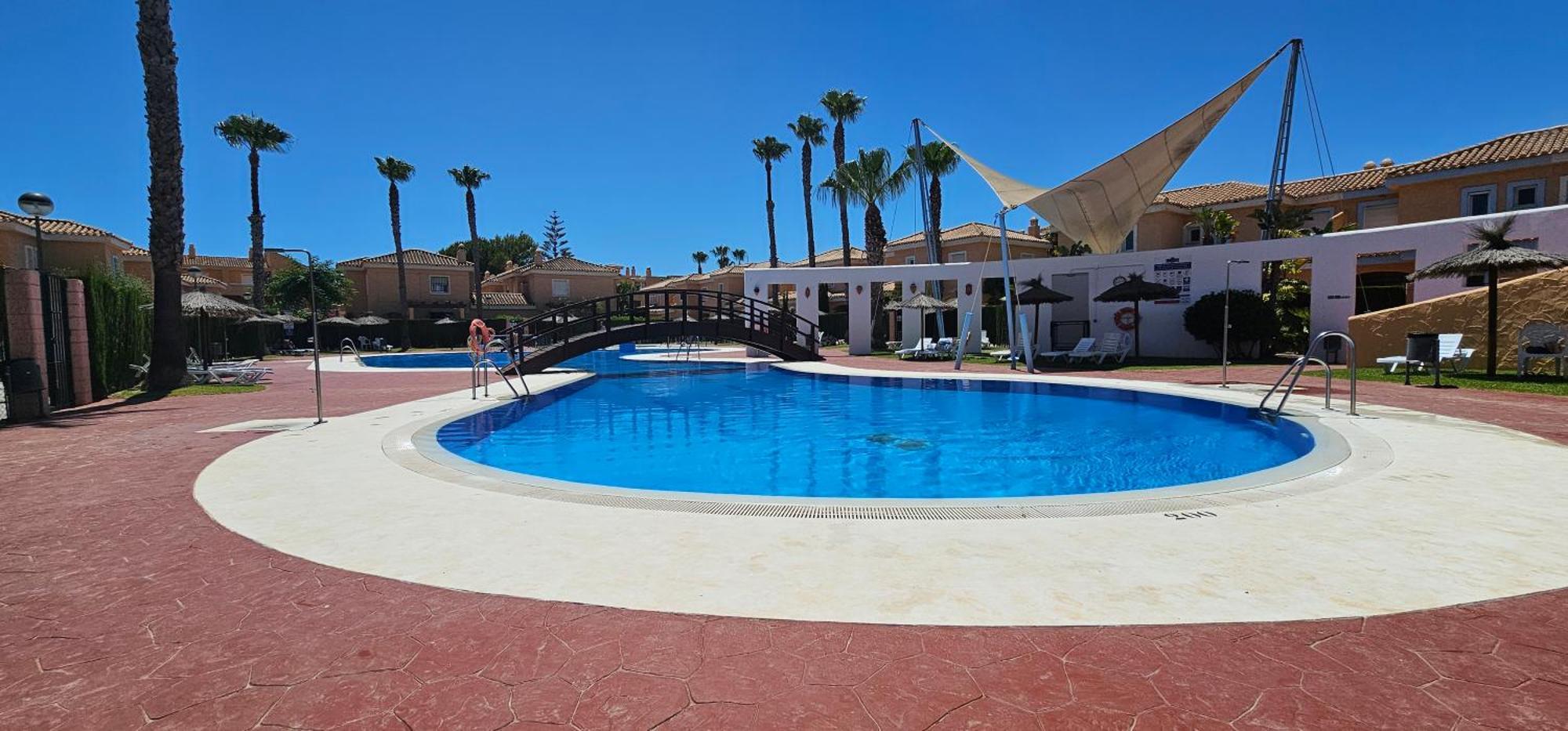 Homes Of Spain, Casa Duplex Playas Del Sur, 400m Del Mar , Wifi Holiday home *
