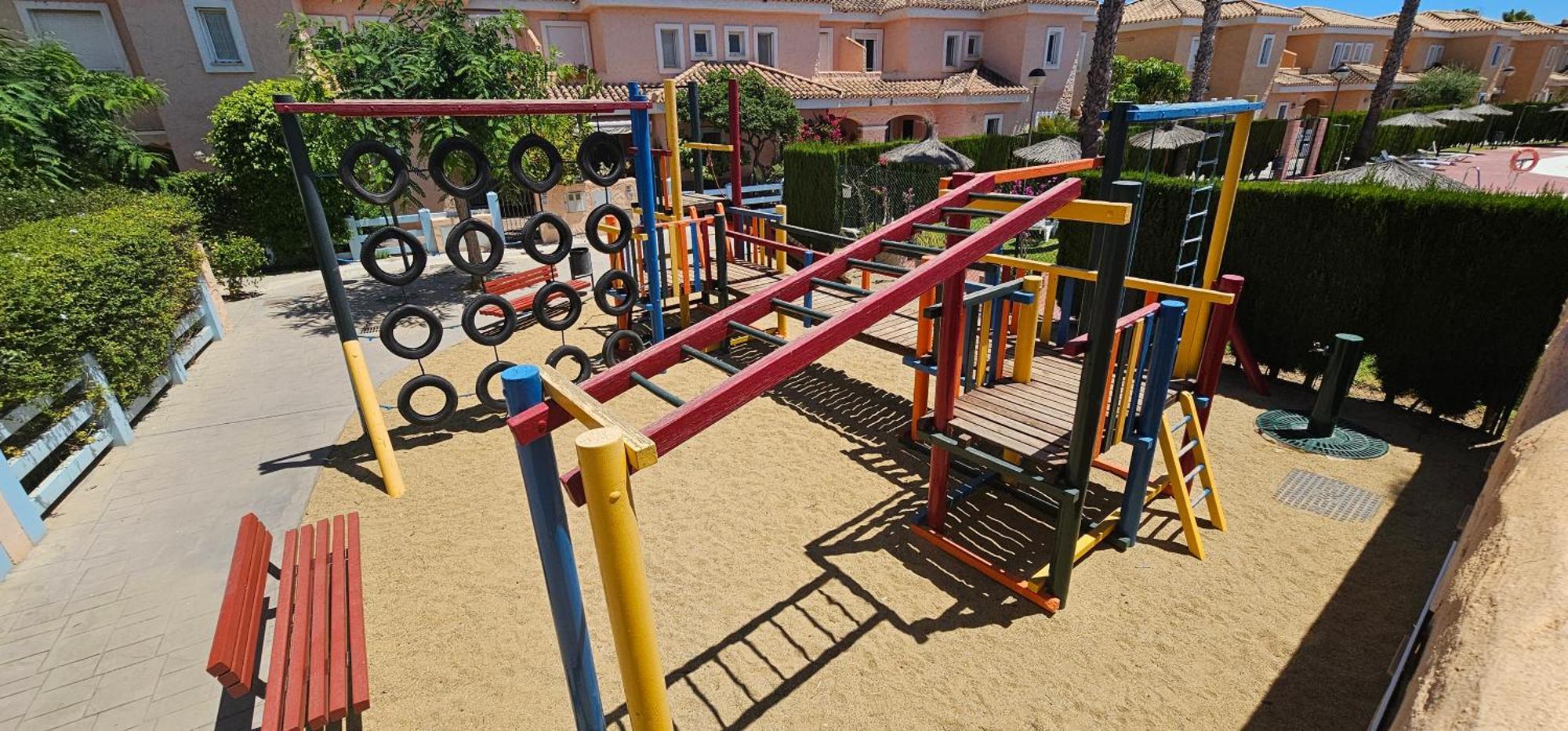 Homes Of Spain, Casa Duplex Playas Del Sur, 400m Del Mar , Wifi Holiday home